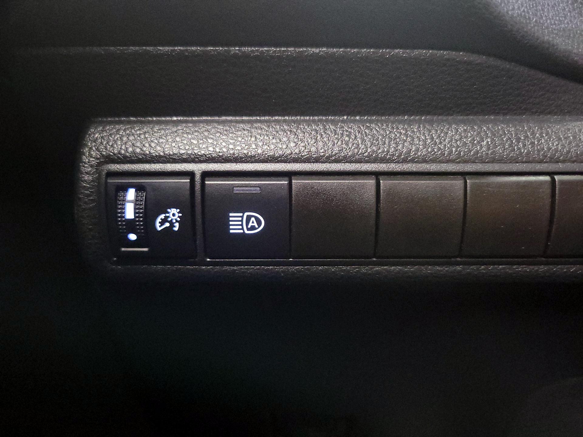 Thumbnail: 2023 Toyota Corolla - 13