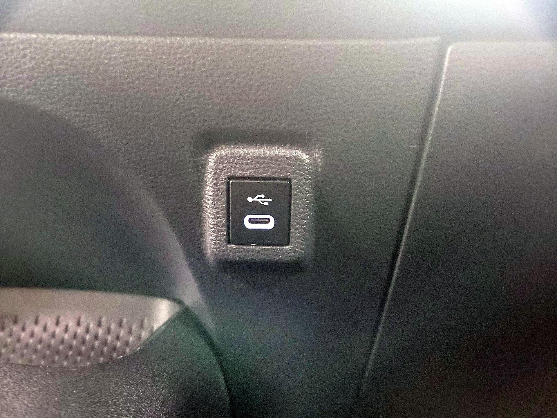 Thumbnail: 2023 Toyota Corolla - 18