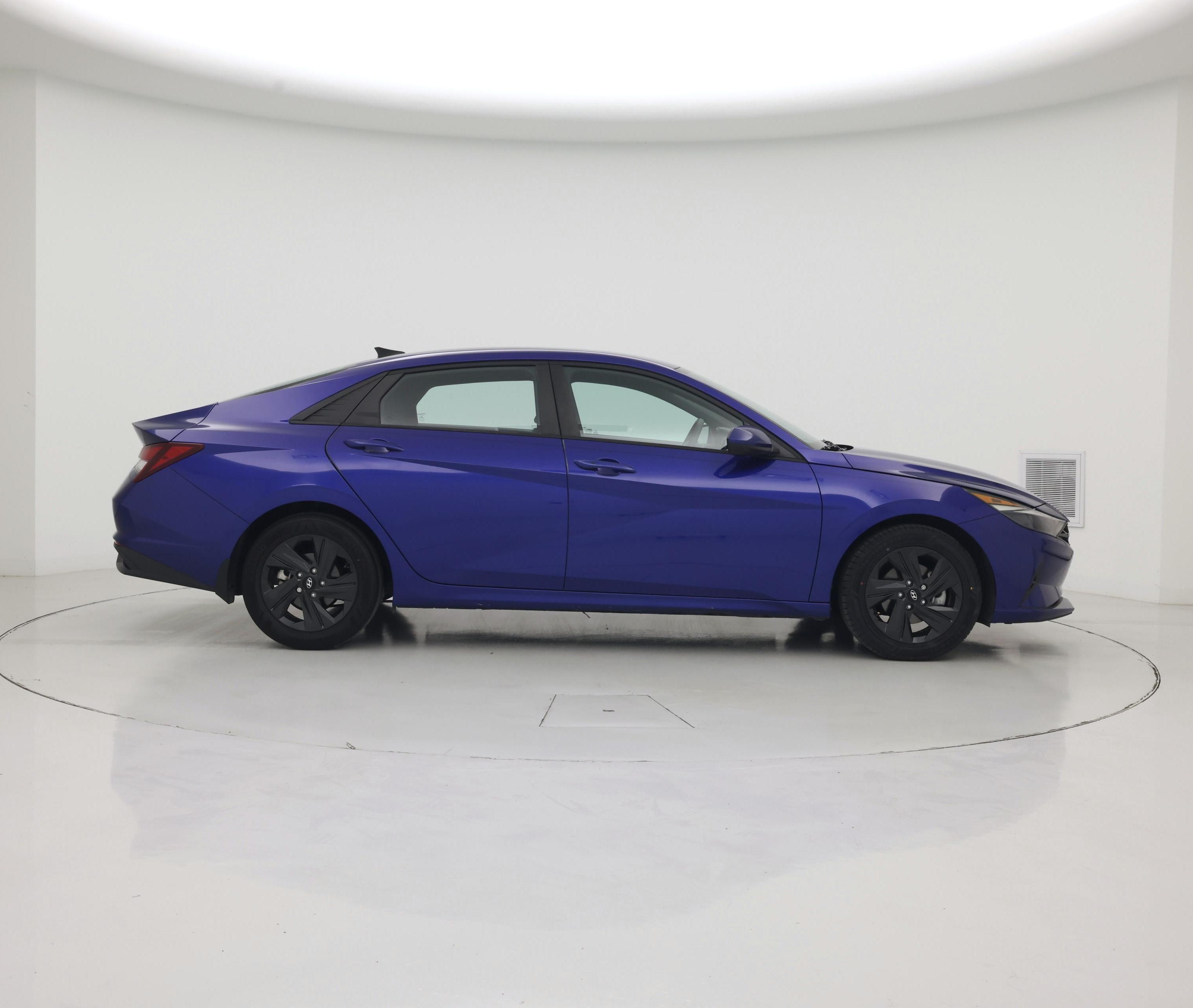 Thumbnail: 2022 Hyundai Elantra - 7