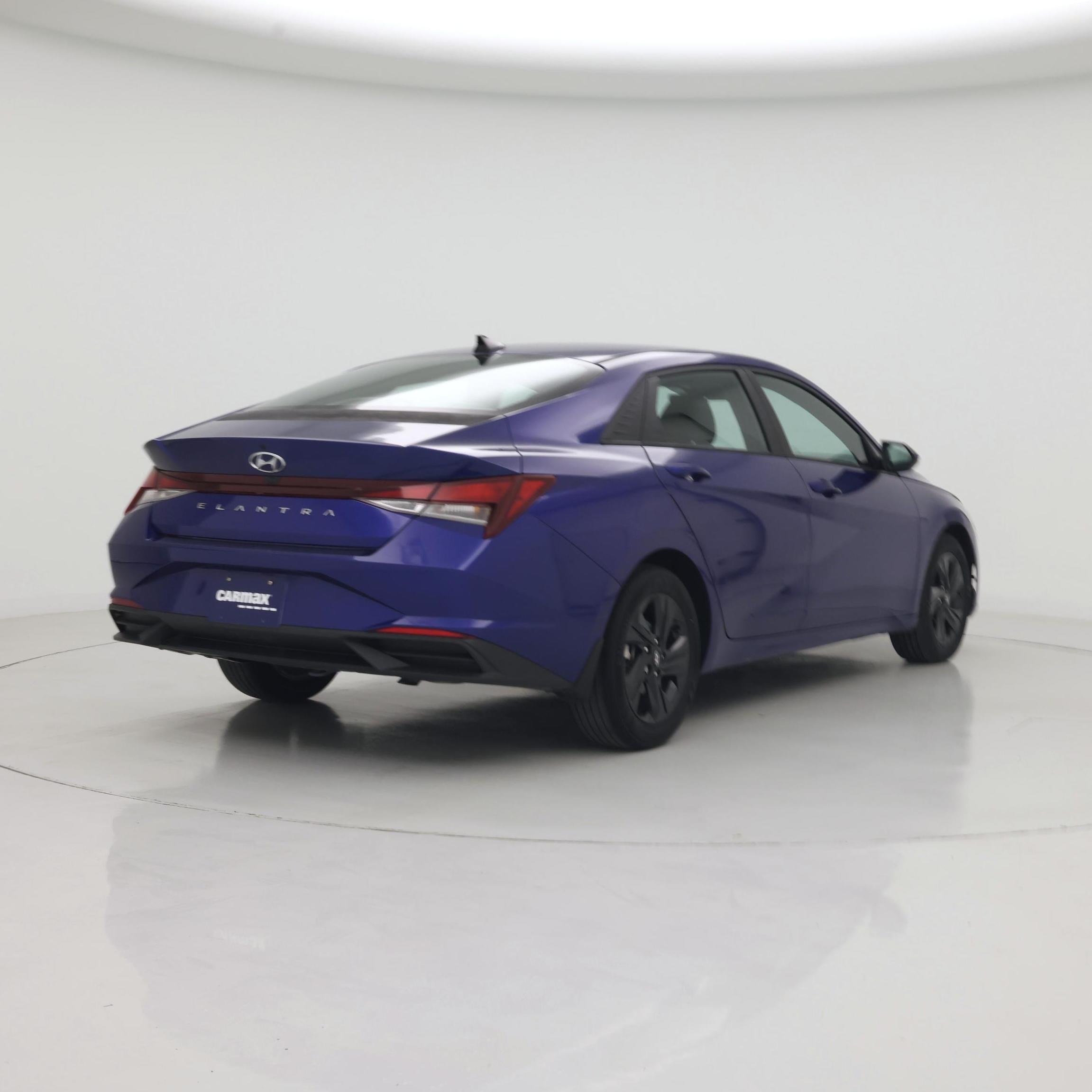 Thumbnail: 2022 Hyundai Elantra - 8