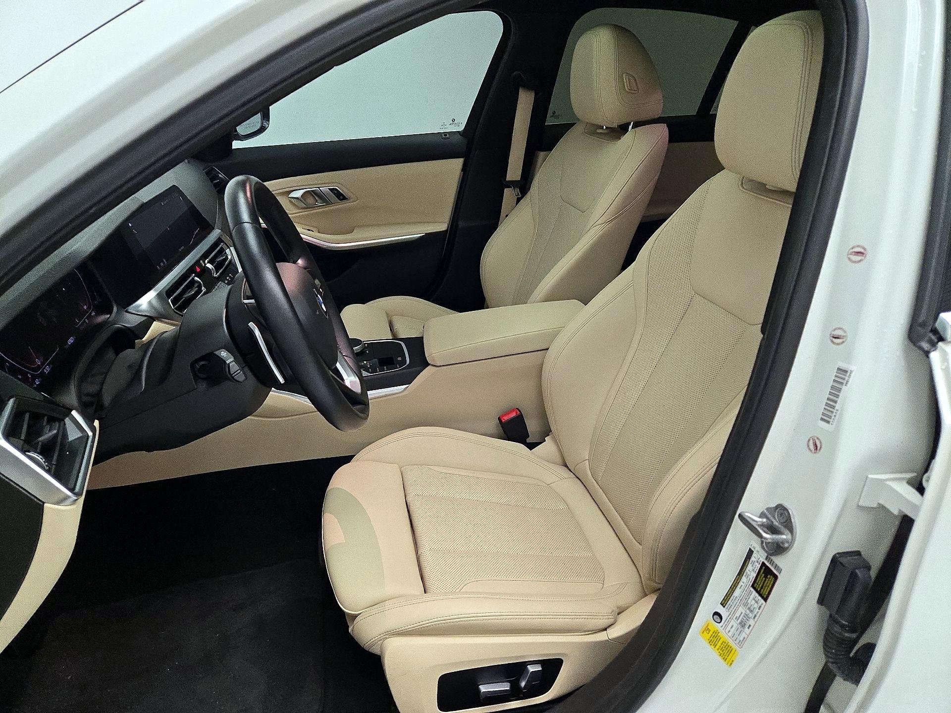 Thumbnail: 2022 BMW 3 Series - 11