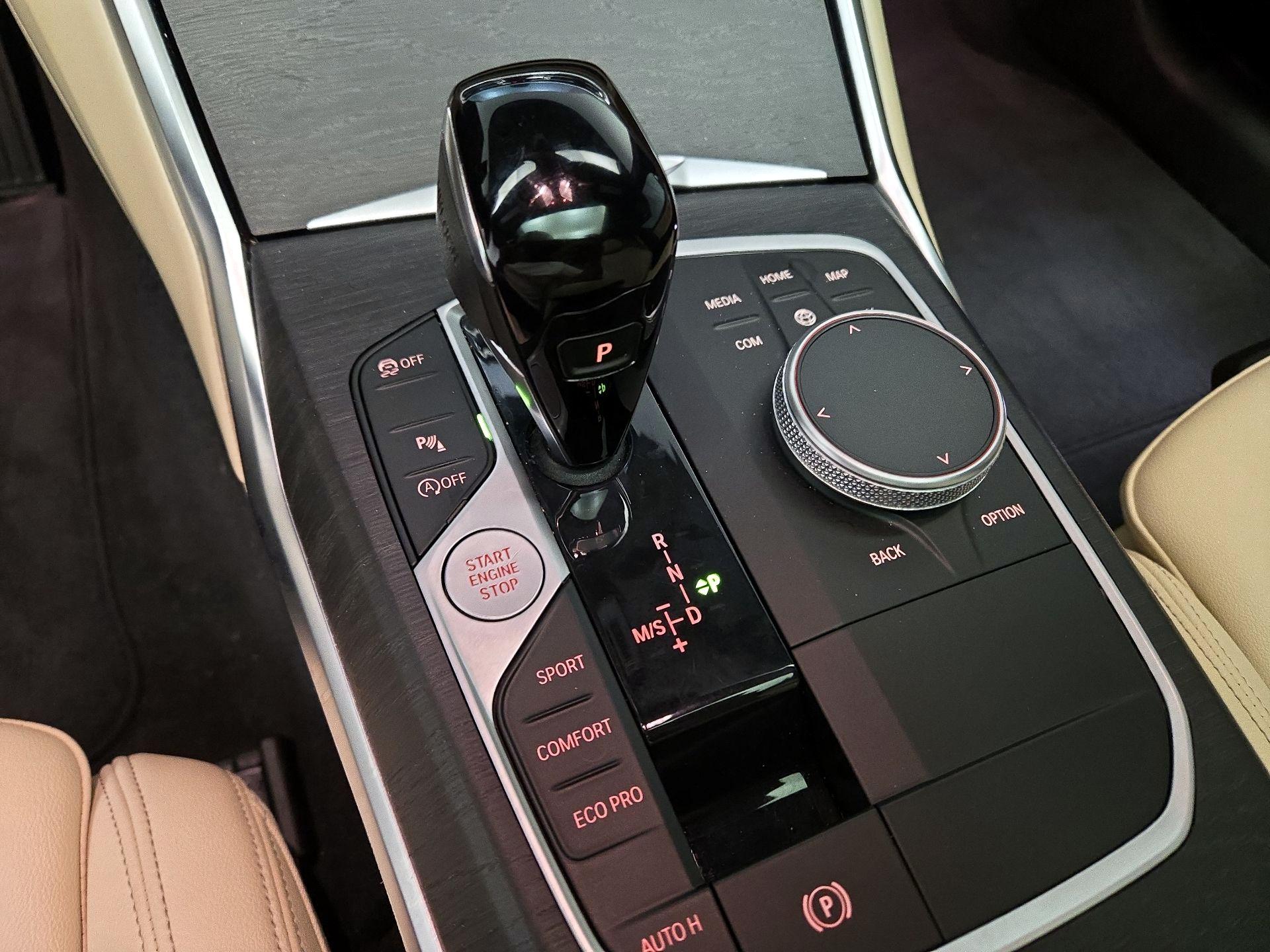 Thumbnail: 2022 BMW 3 Series - 18