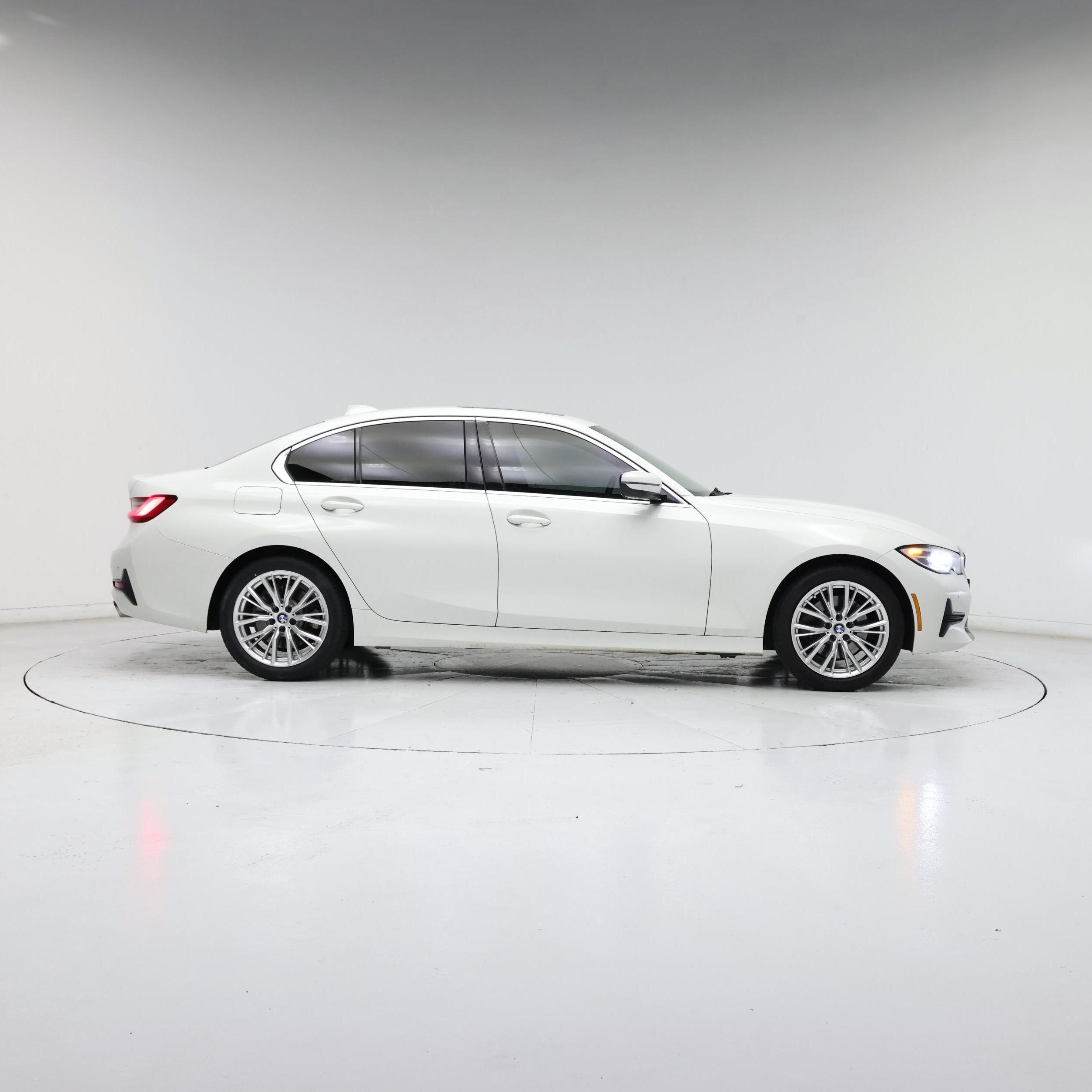 Thumbnail: 2022 BMW 3 Series - 7