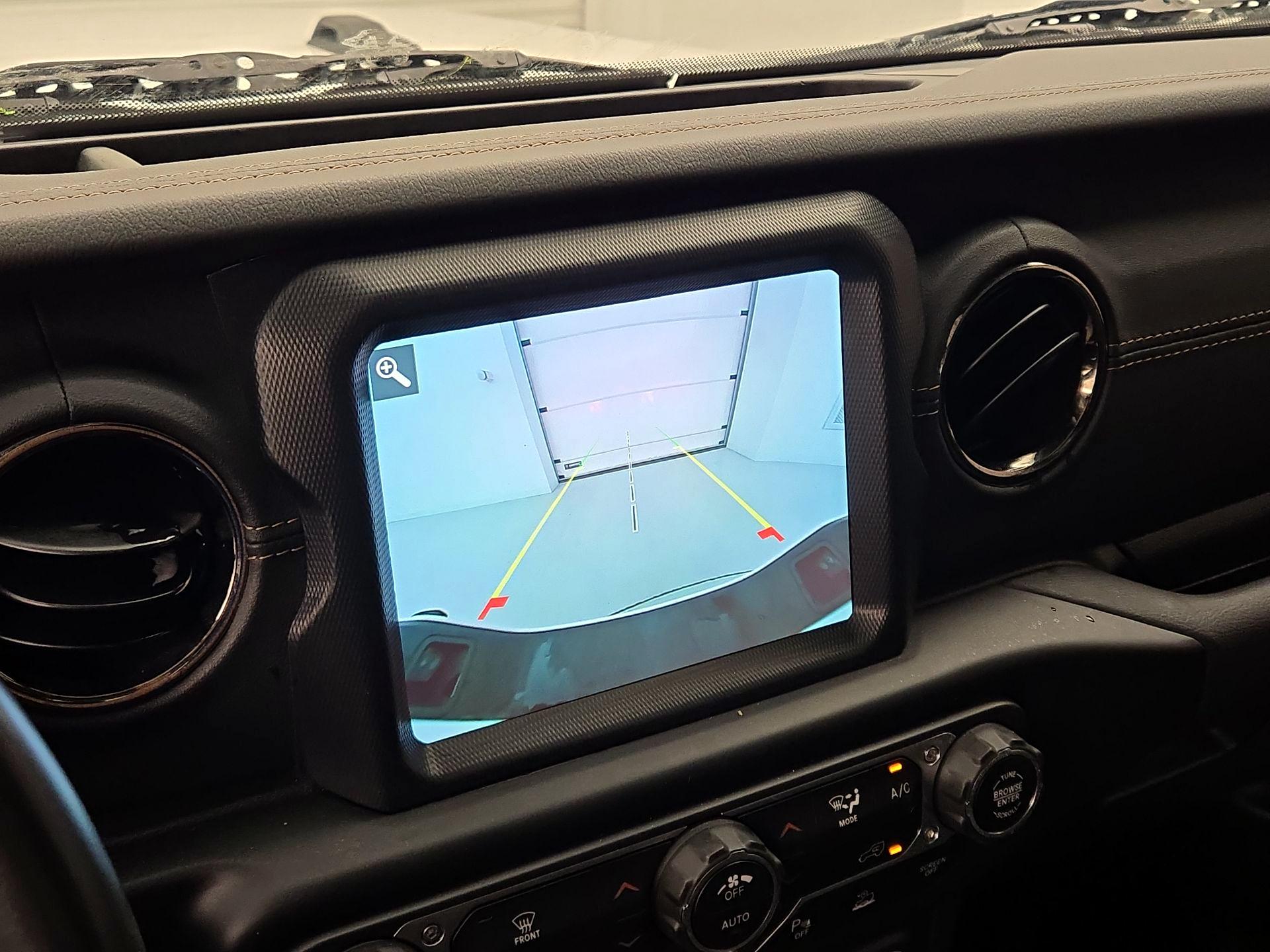 Thumbnail: 2022 Jeep Gladiator - 15