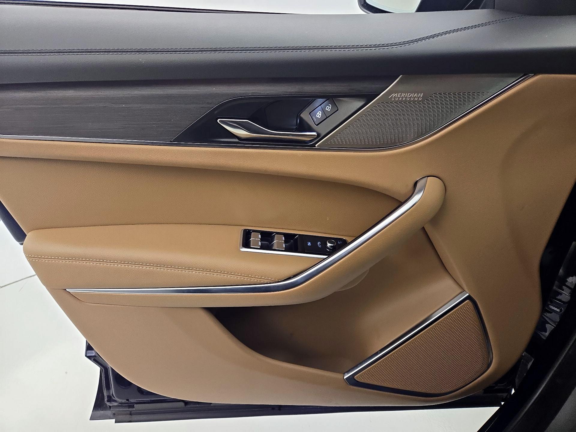 Thumbnail: 2022 Jaguar F-Pace - 12