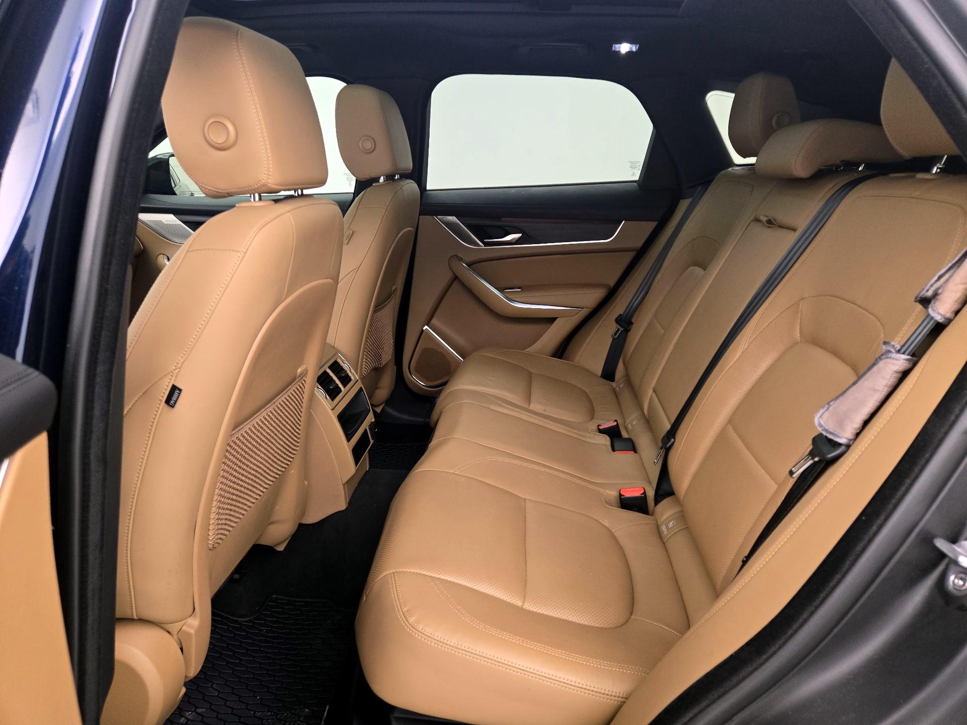 Thumbnail: 2022 Jaguar F-Pace - 20