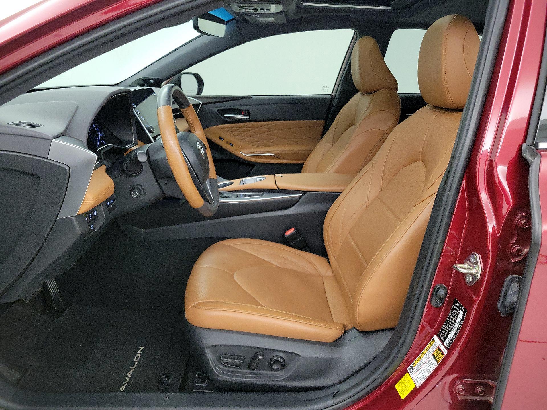 Thumbnail: 2020 Toyota Avalon - 11