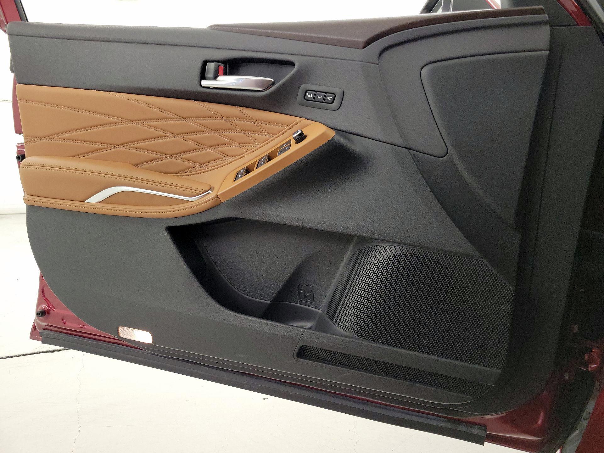 Thumbnail: 2020 Toyota Avalon - 12