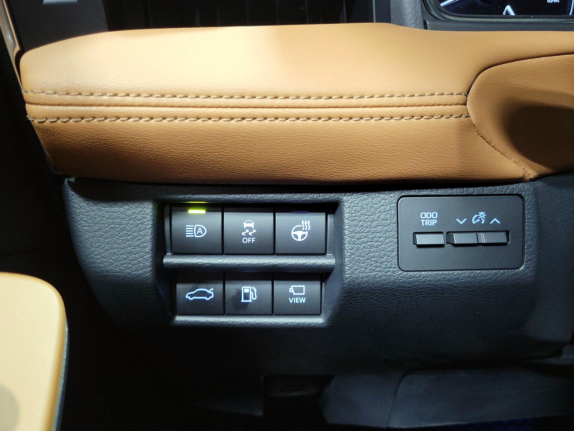 Thumbnail: 2020 Toyota Avalon - 13