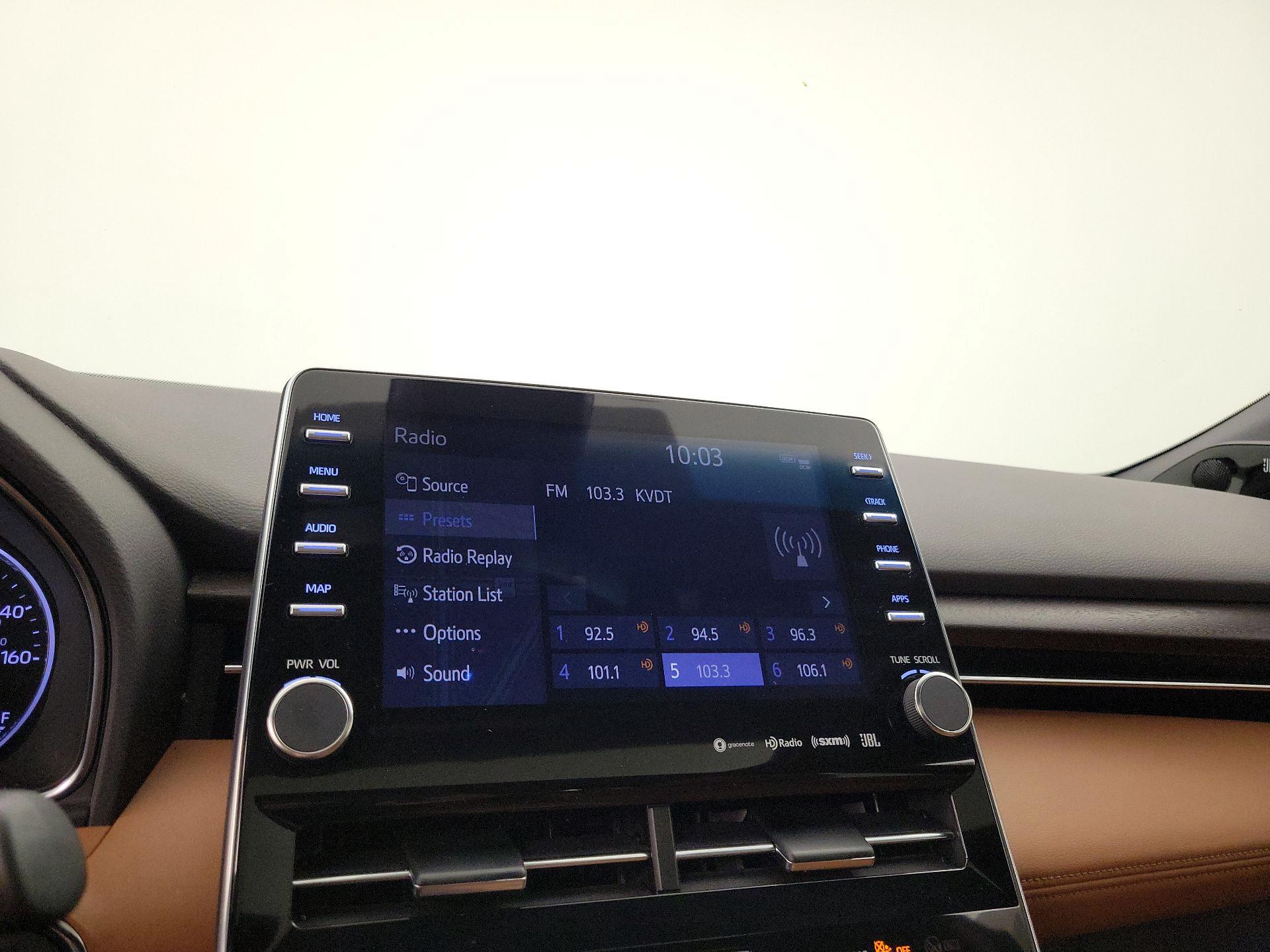 Thumbnail: 2020 Toyota Avalon - 16