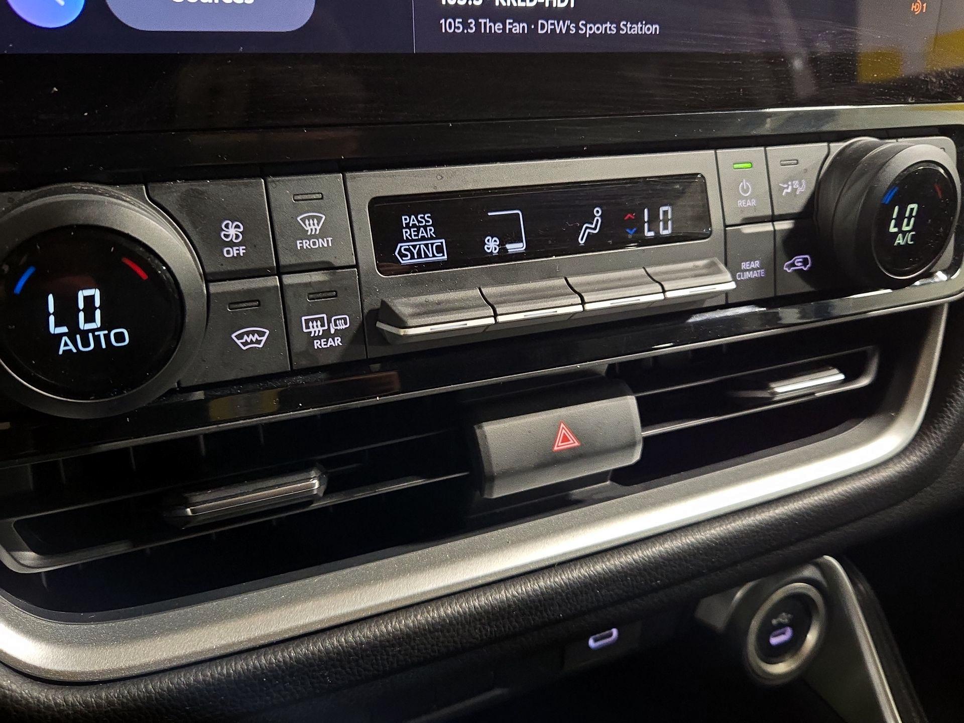 Thumbnail: 2025 Toyota Grand Highlander - 16