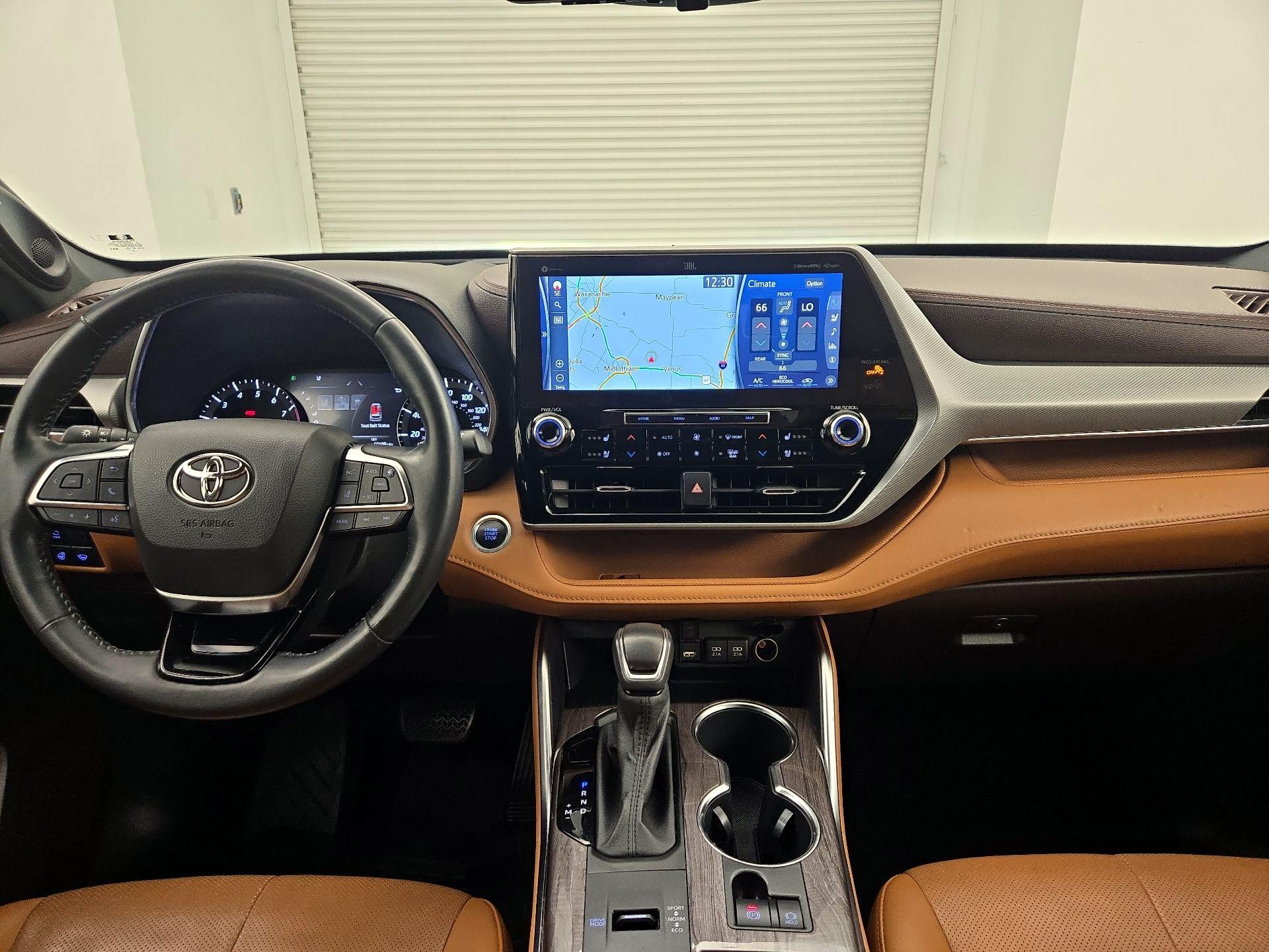 Thumbnail: 2021 Toyota Highlander - 9