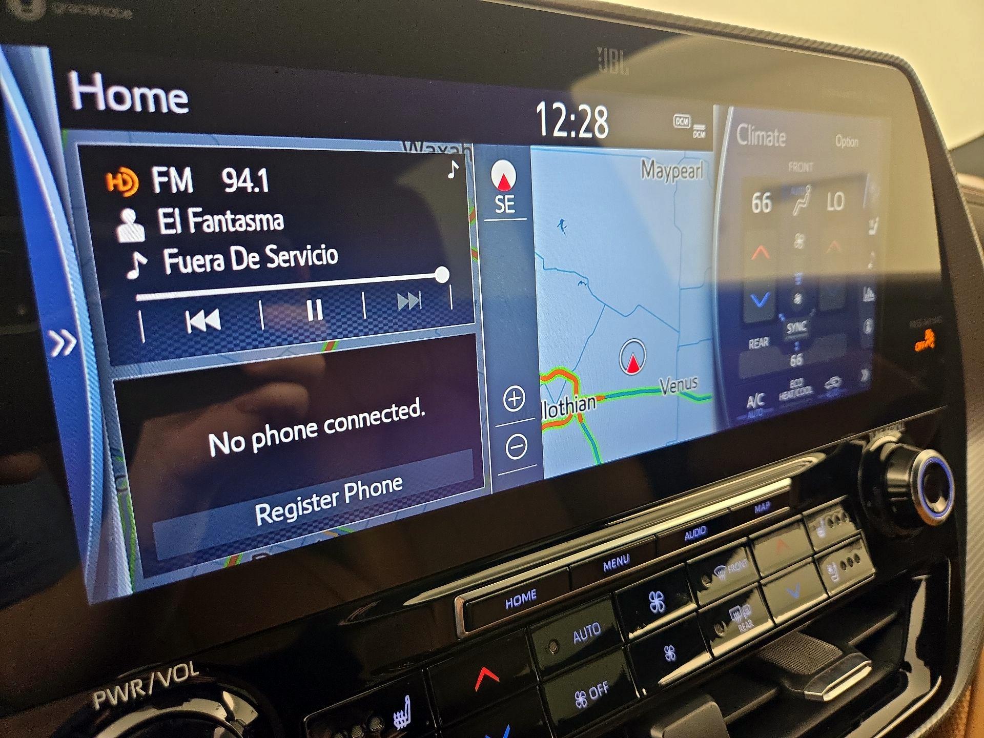 Thumbnail: 2021 Toyota Highlander - 16