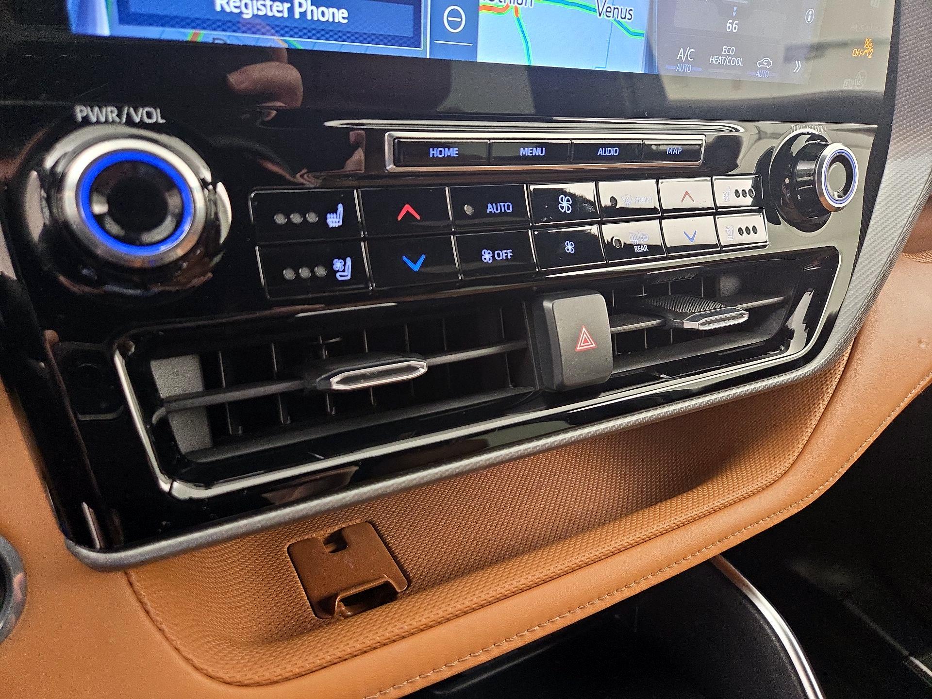 Thumbnail: 2021 Toyota Highlander - 17