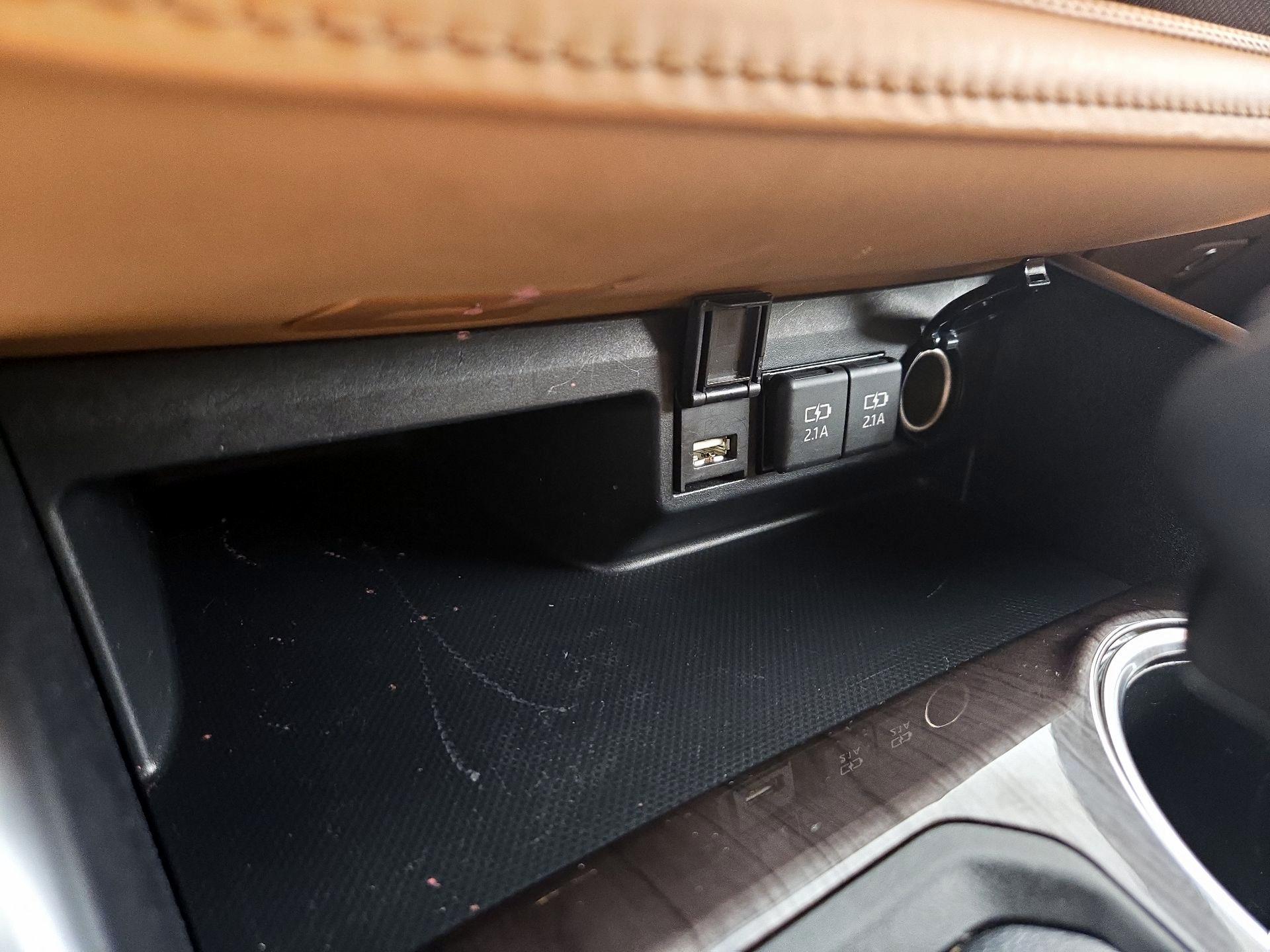 Thumbnail: 2021 Toyota Highlander - 19