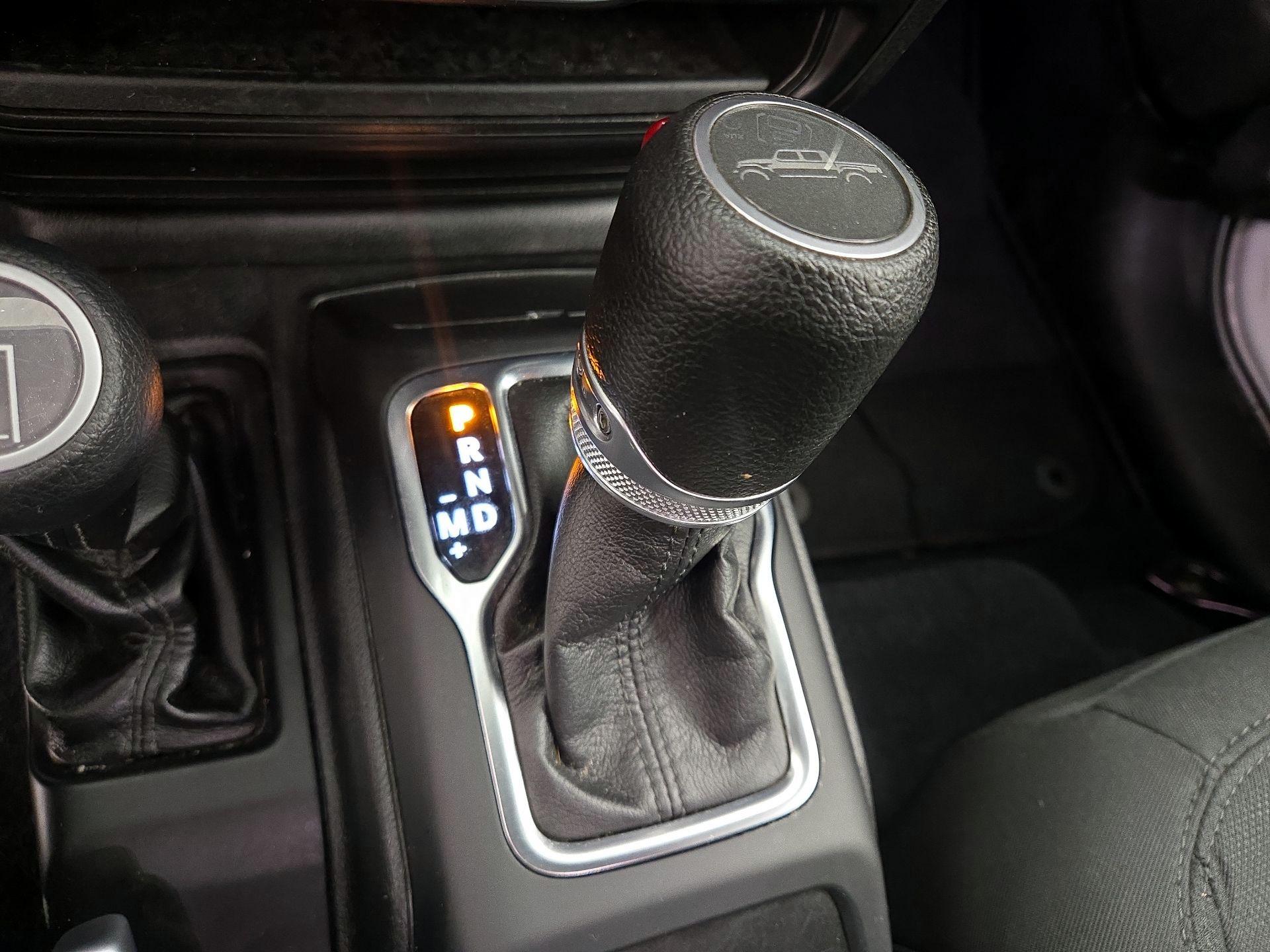 Thumbnail: 2022 Jeep Gladiator - 17