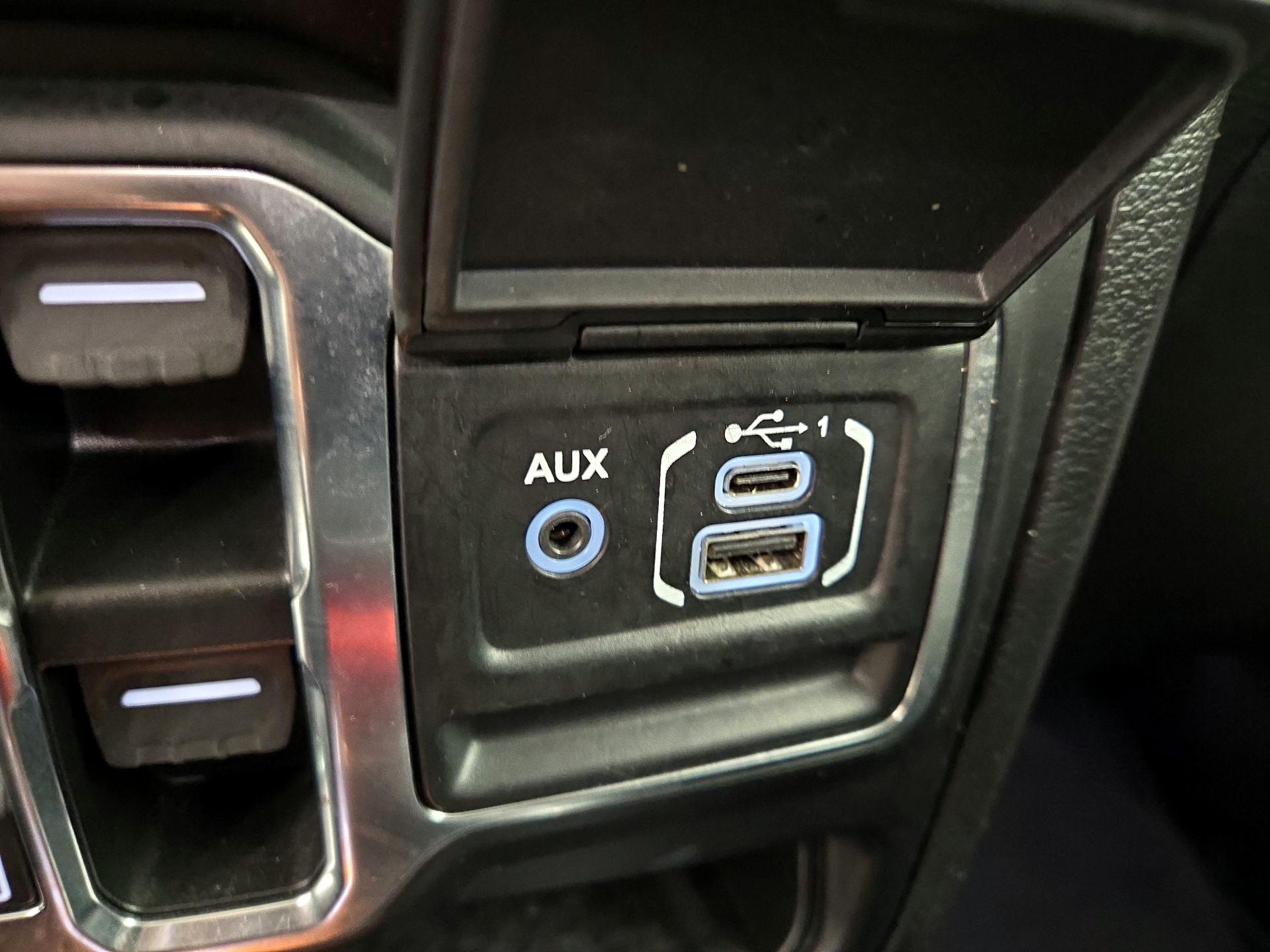 Thumbnail: 2022 Jeep Gladiator - 18