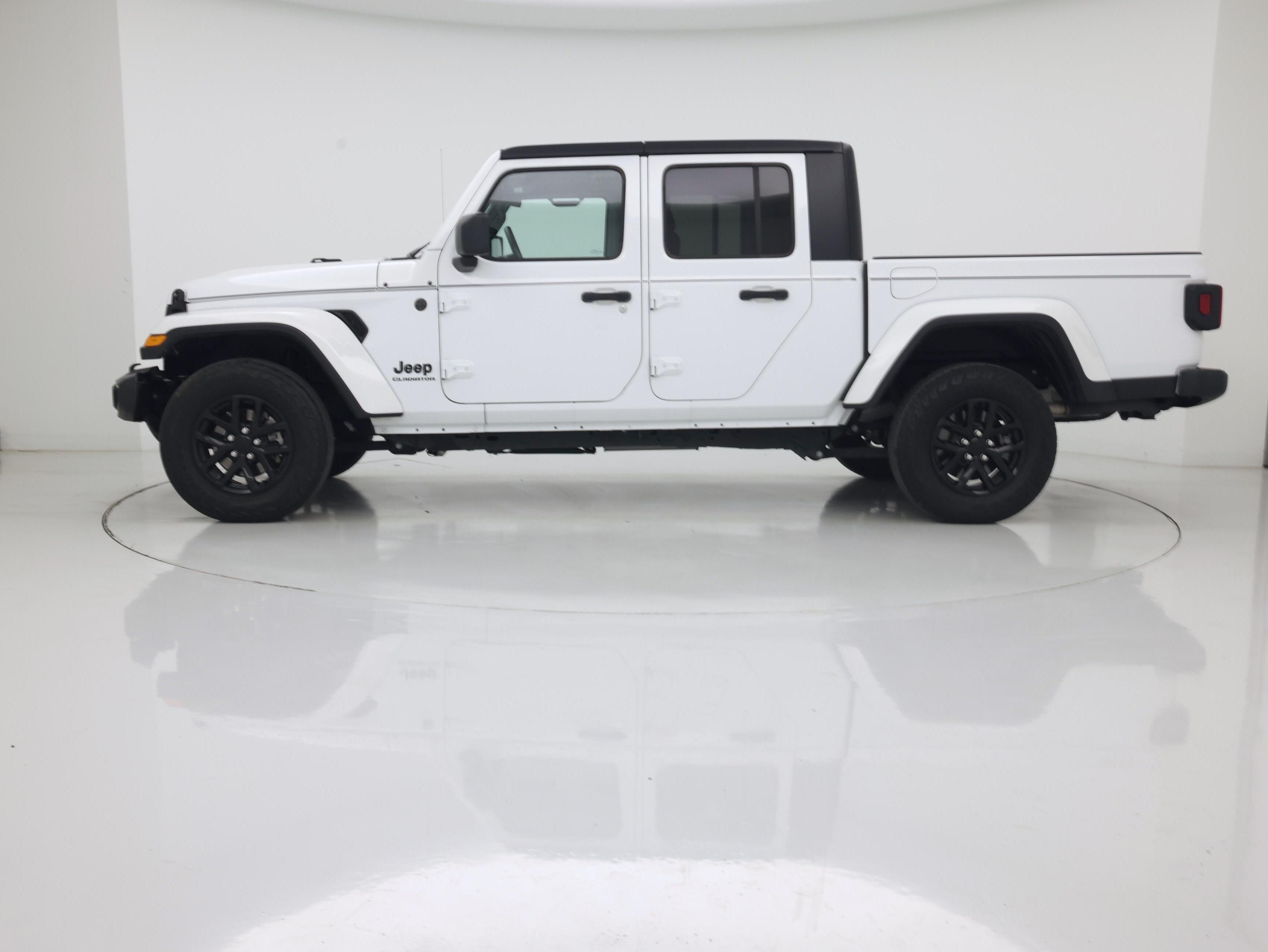 Thumbnail: 2022 Jeep Gladiator - 3