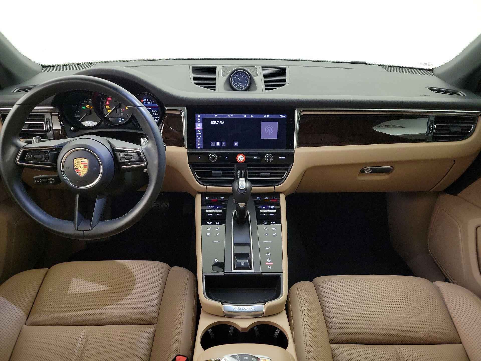 Thumbnail: 2023 Porsche Macan - 9