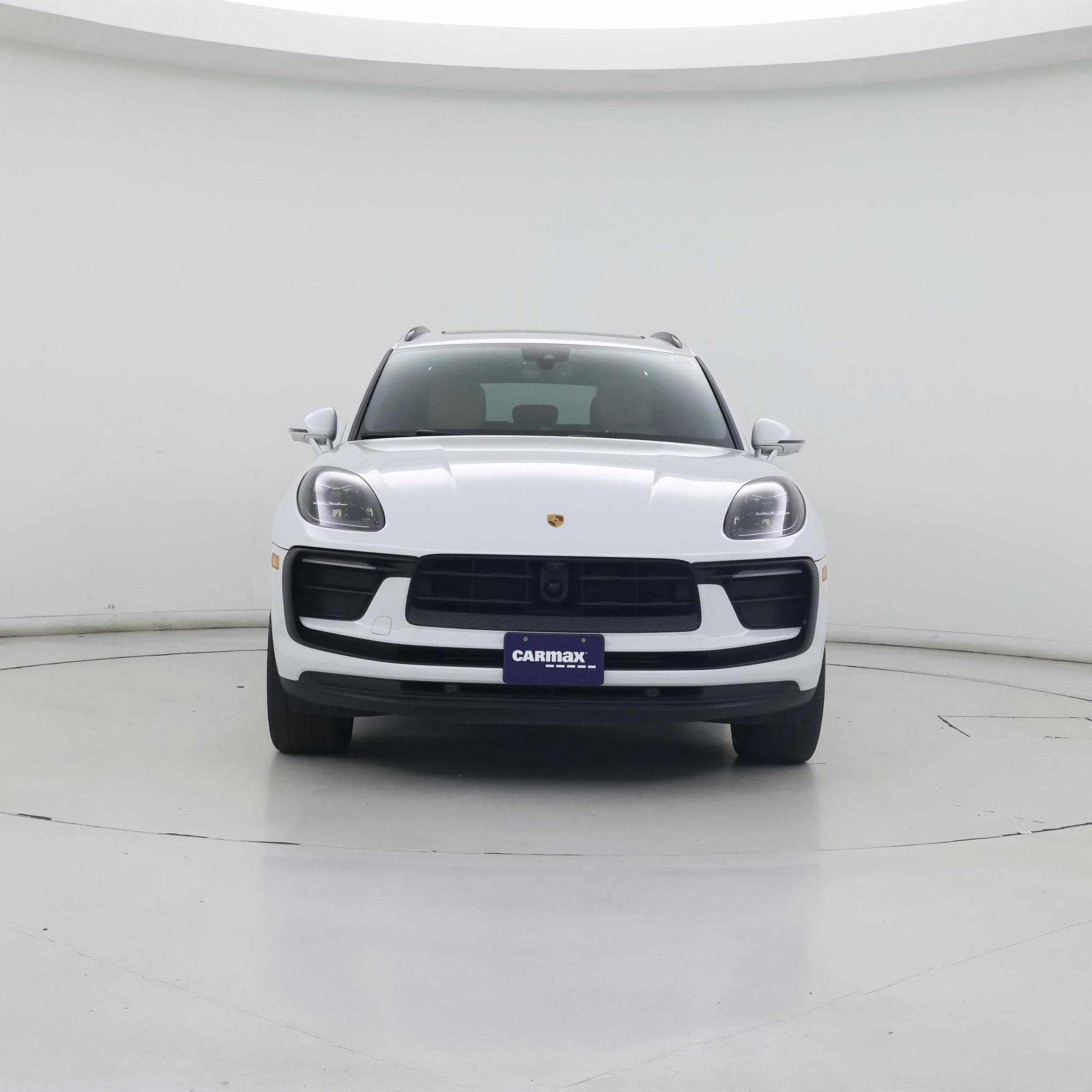 Thumbnail: 2023 Porsche Macan - 5