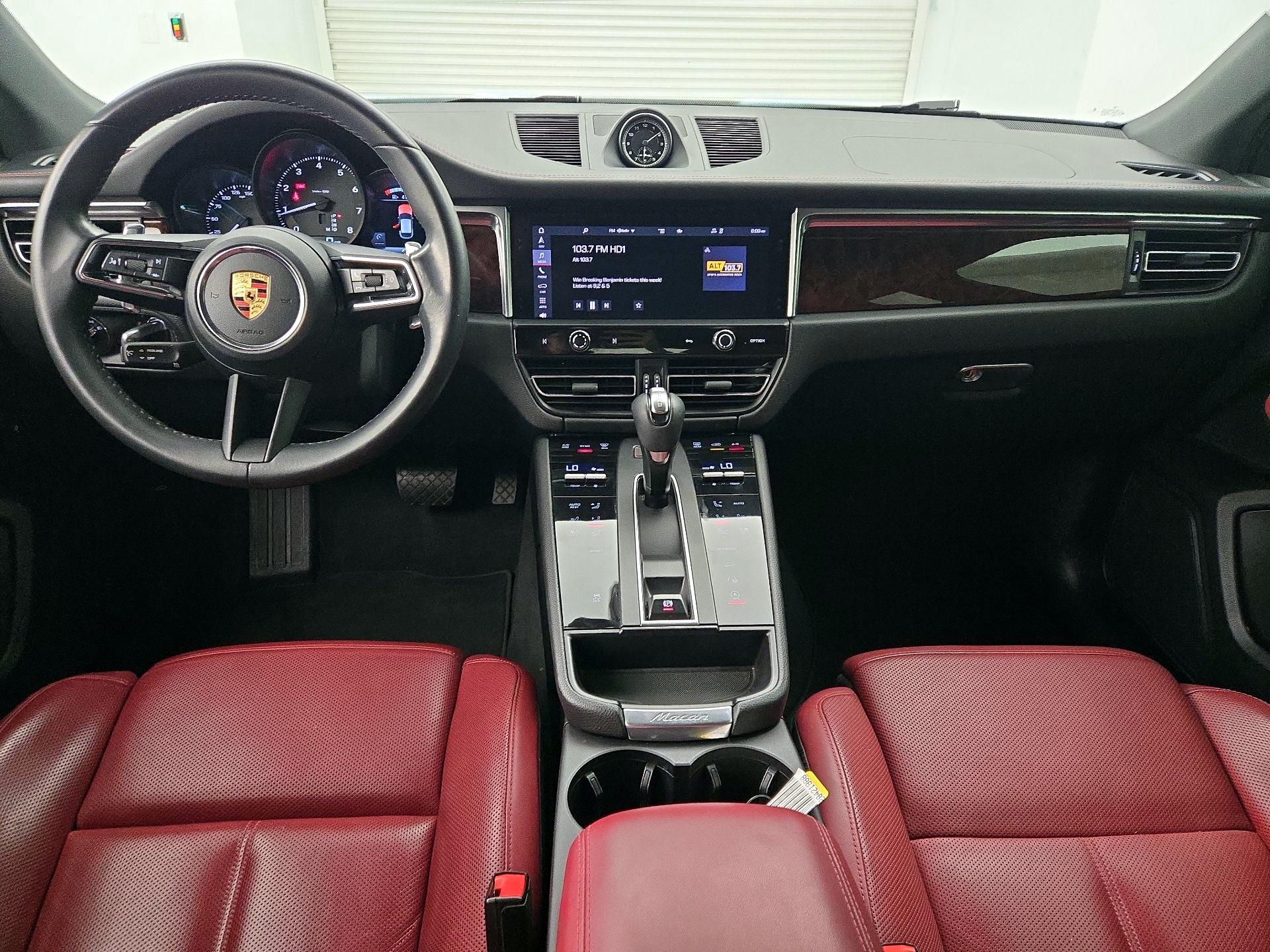 Thumbnail: 2022 Porsche Macan - 9