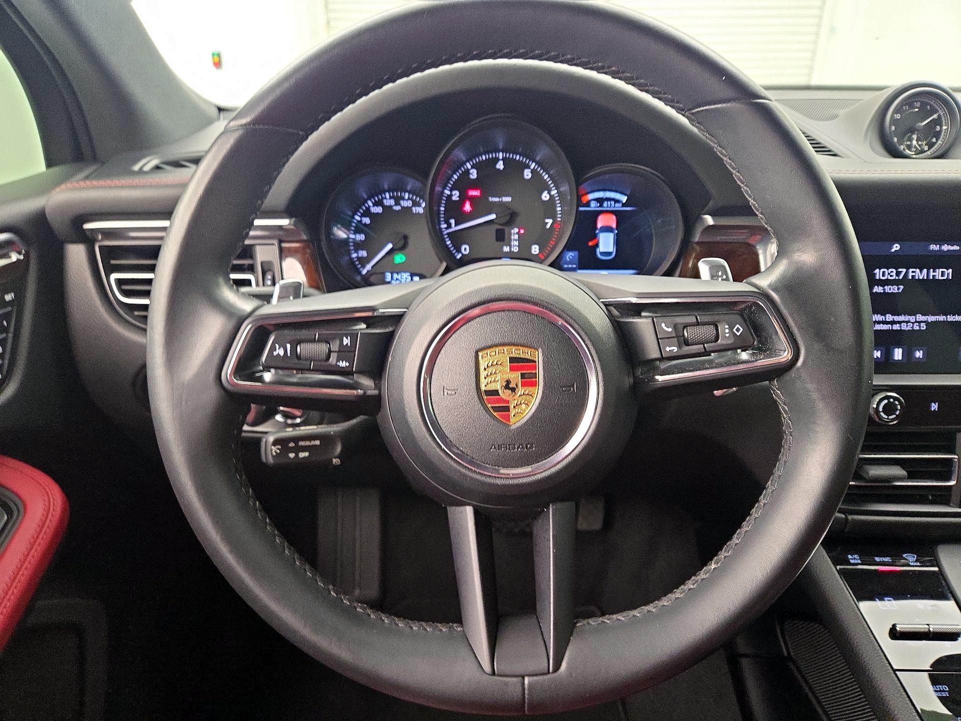 Thumbnail: 2022 Porsche Macan - 10