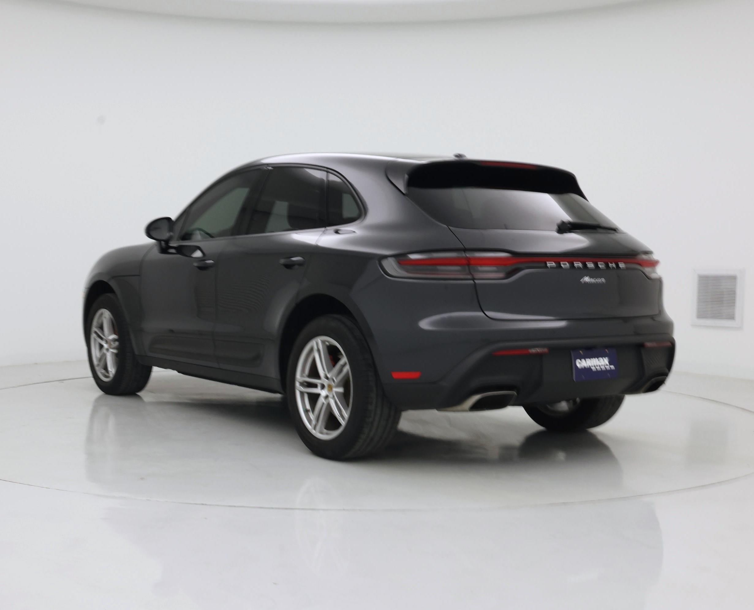 Thumbnail: 2022 Porsche Macan - 2