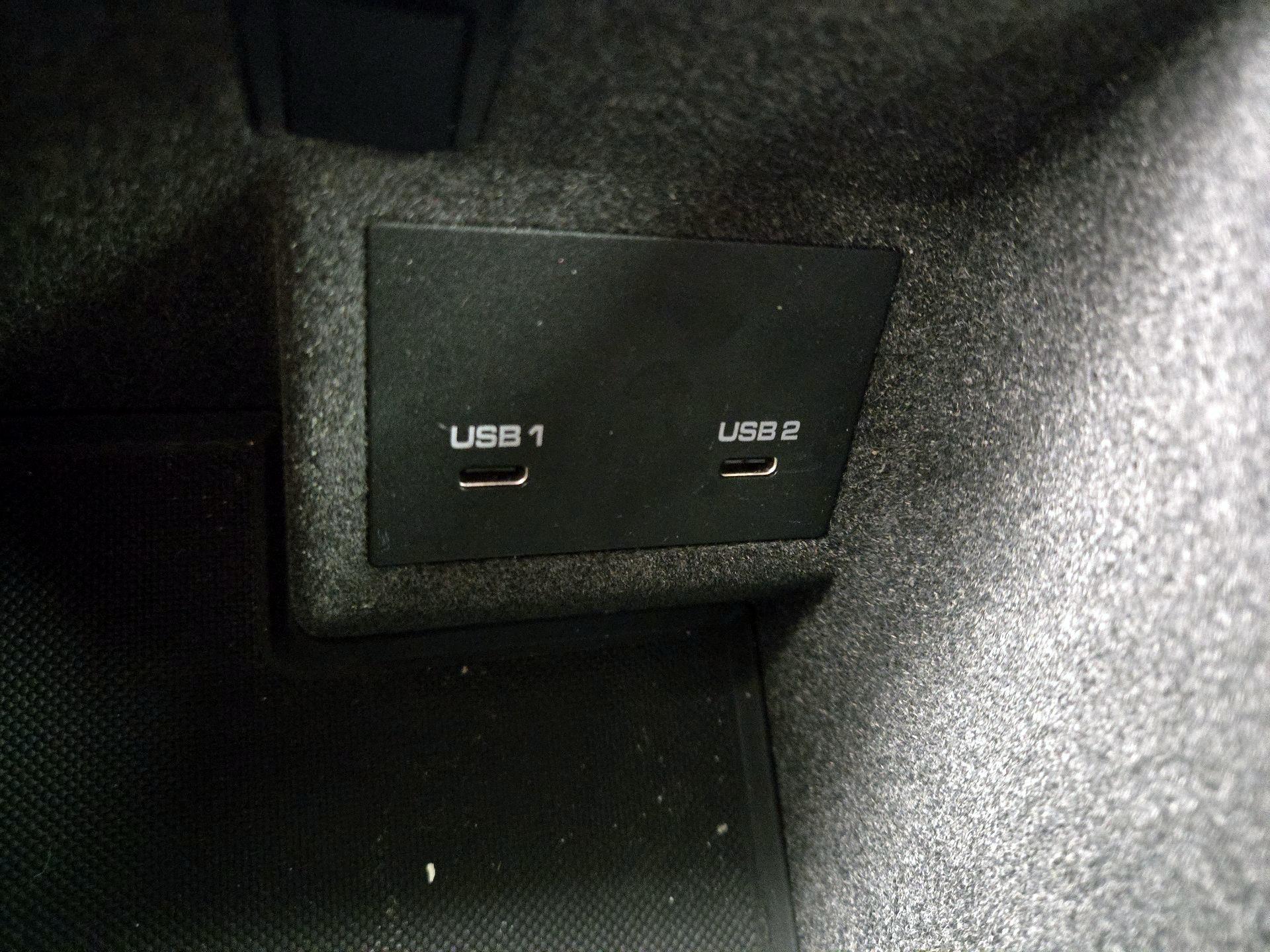 Thumbnail: 2022 Porsche Macan - 19