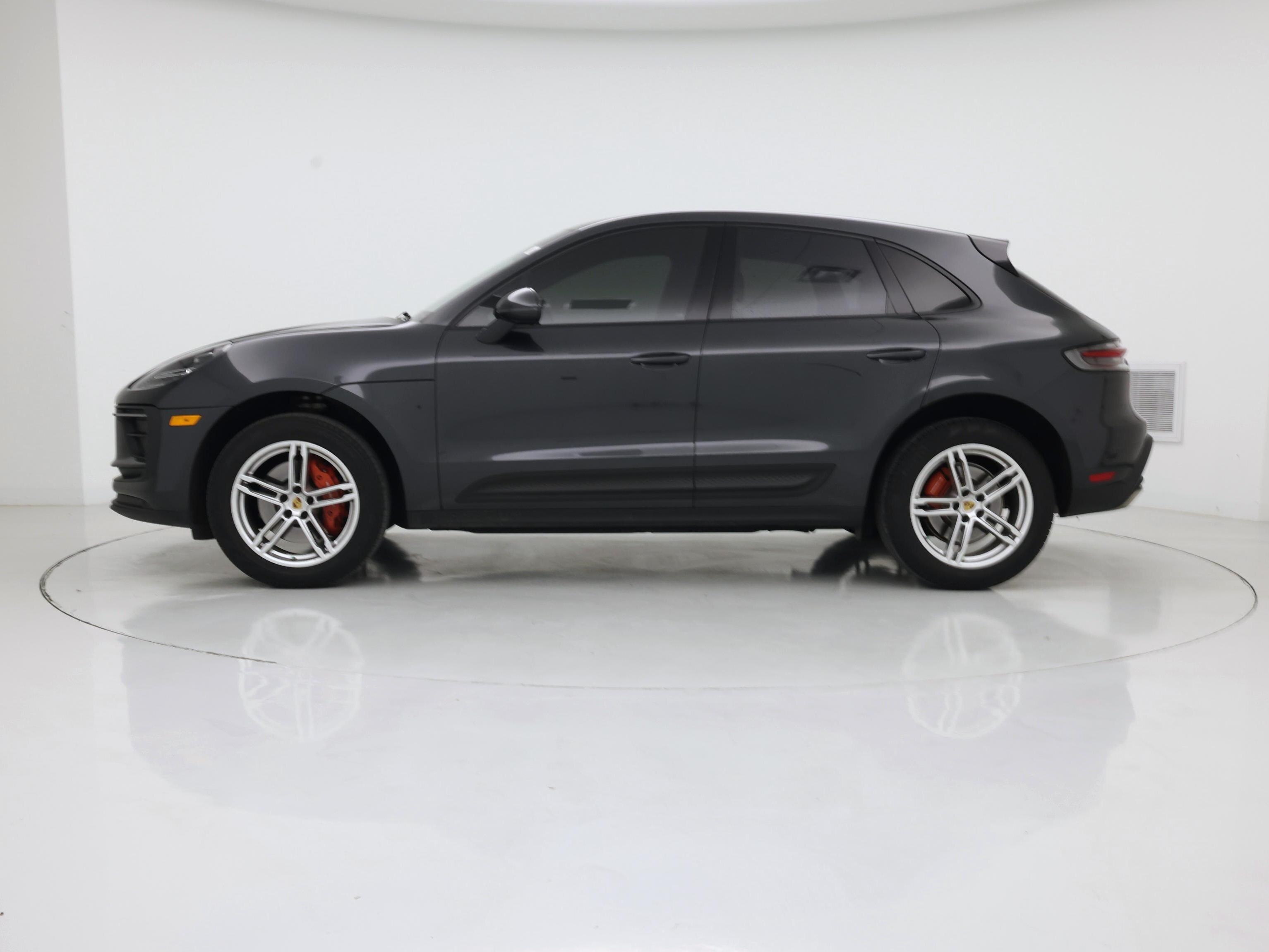 Thumbnail: 2022 Porsche Macan - 3