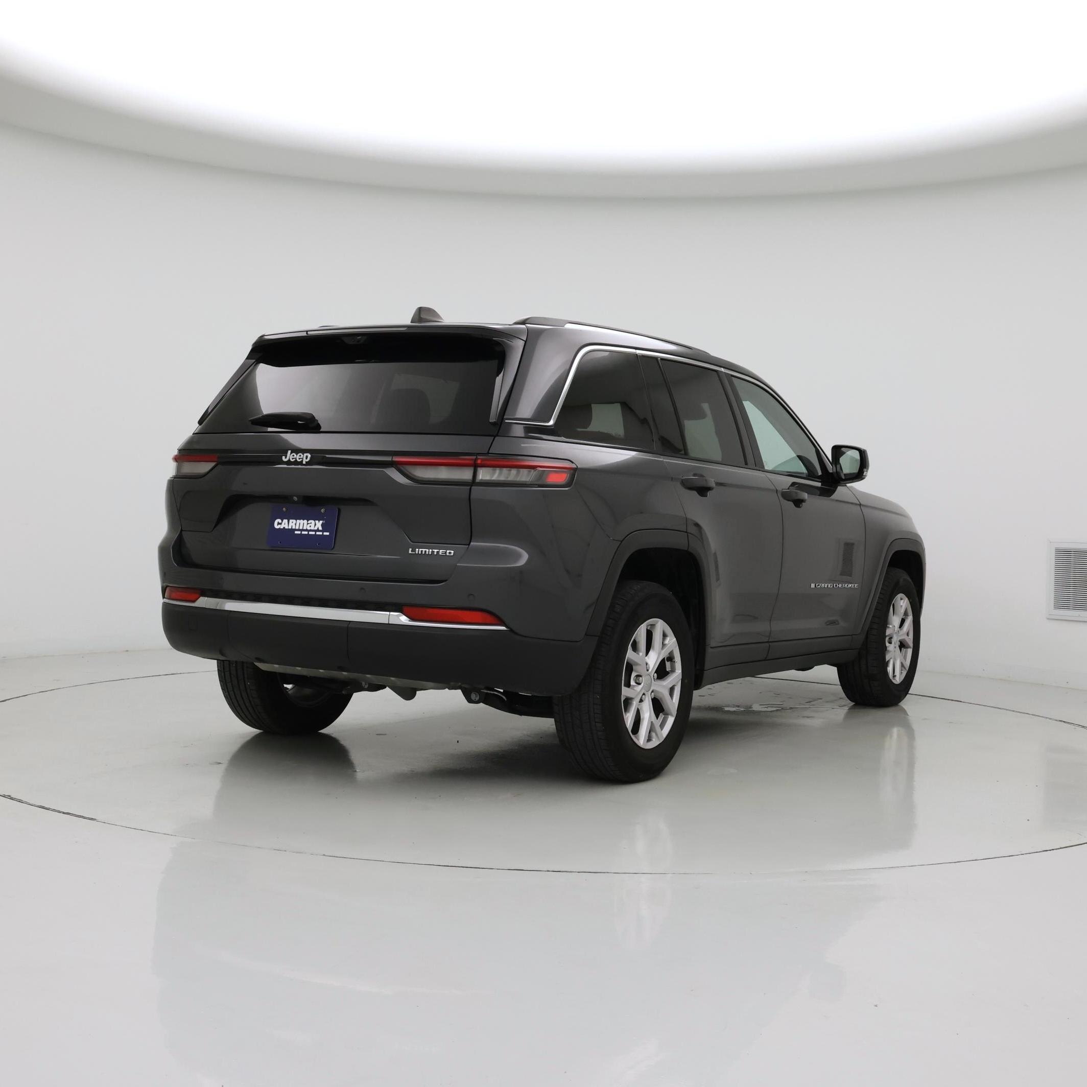 Thumbnail: 2022 Jeep Grand Cherokee - 8
