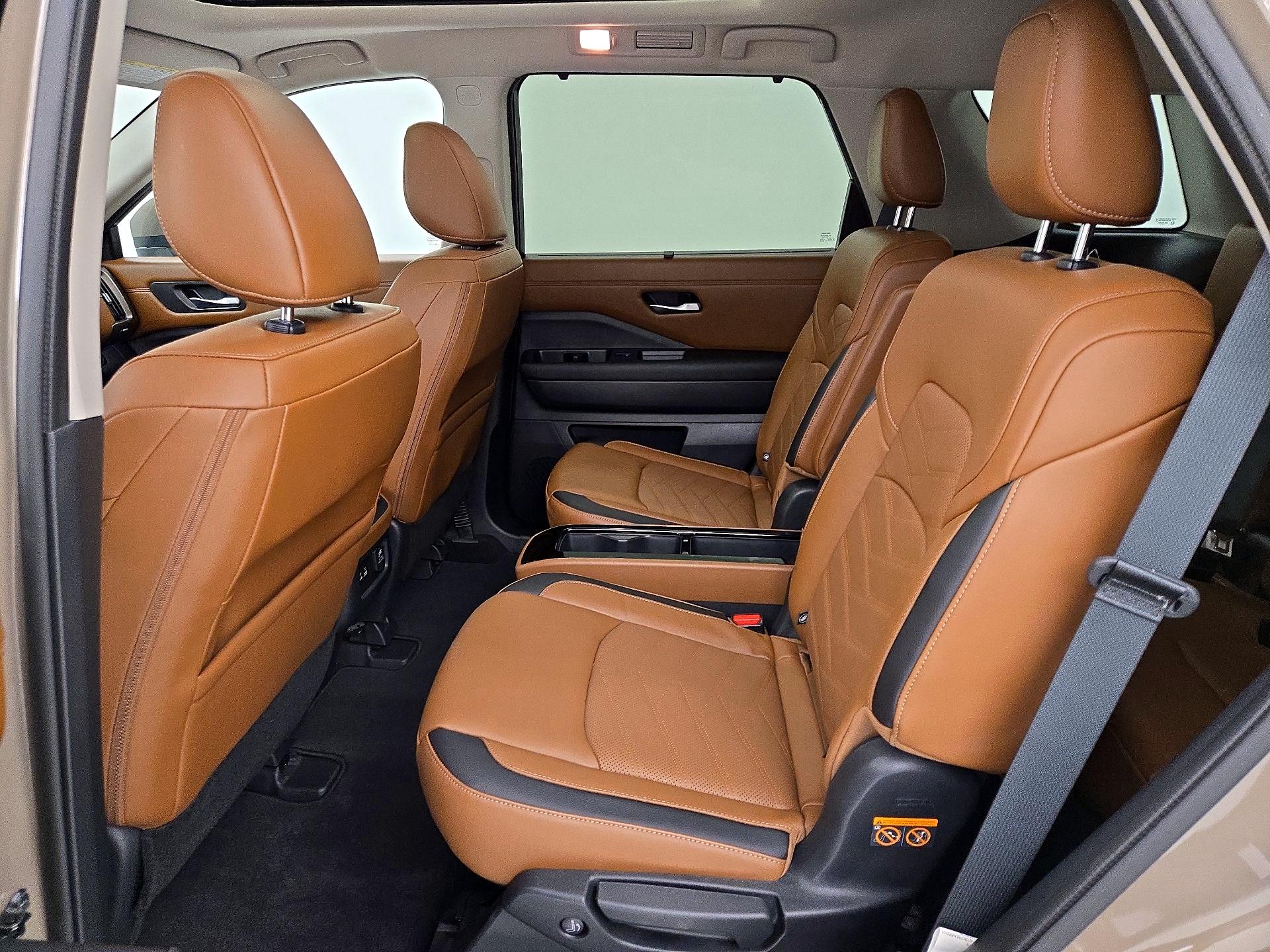 Thumbnail: 2024 Nissan Pathfinder - 20