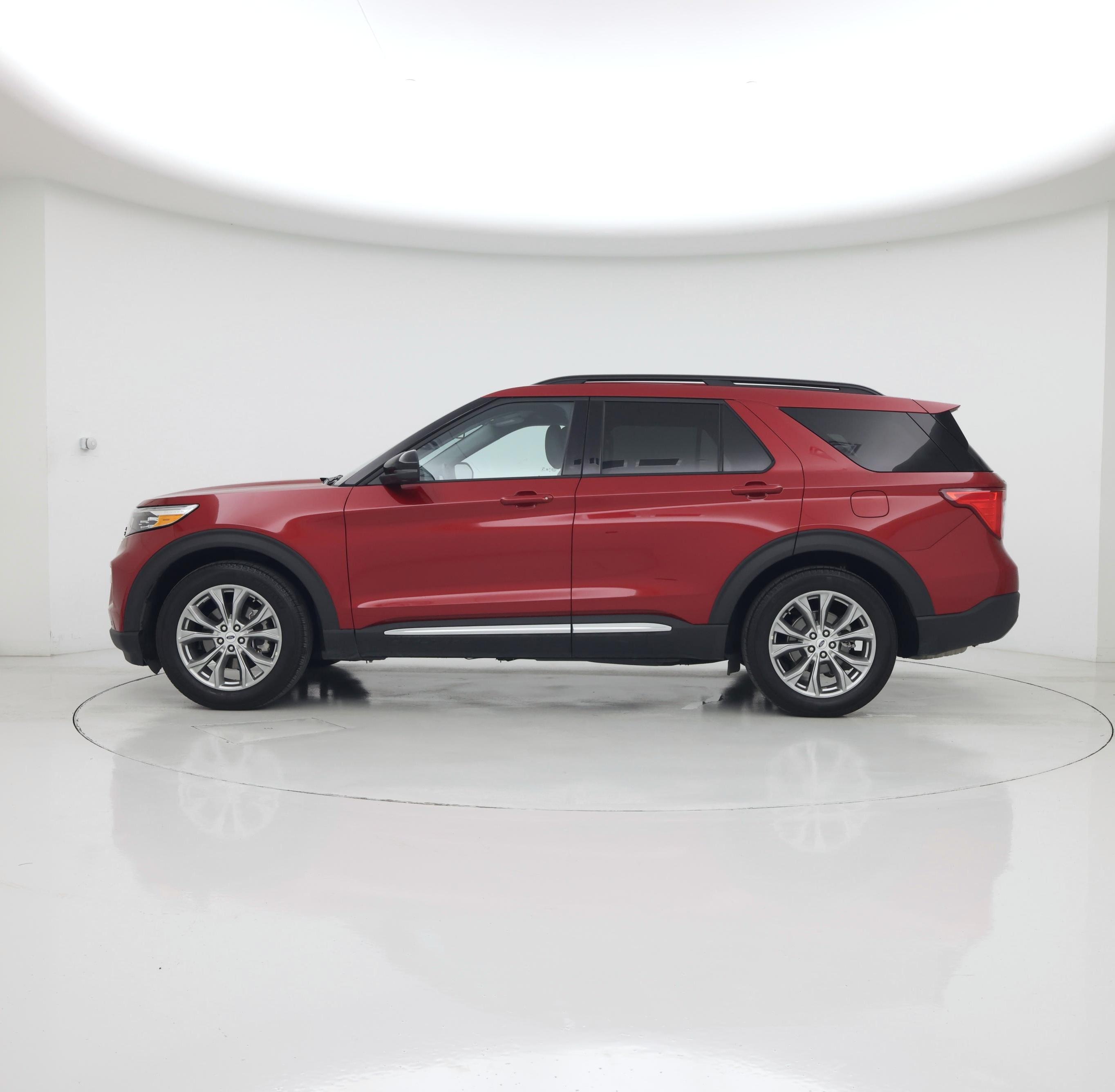 Thumbnail: 2023 Ford Explorer - 3