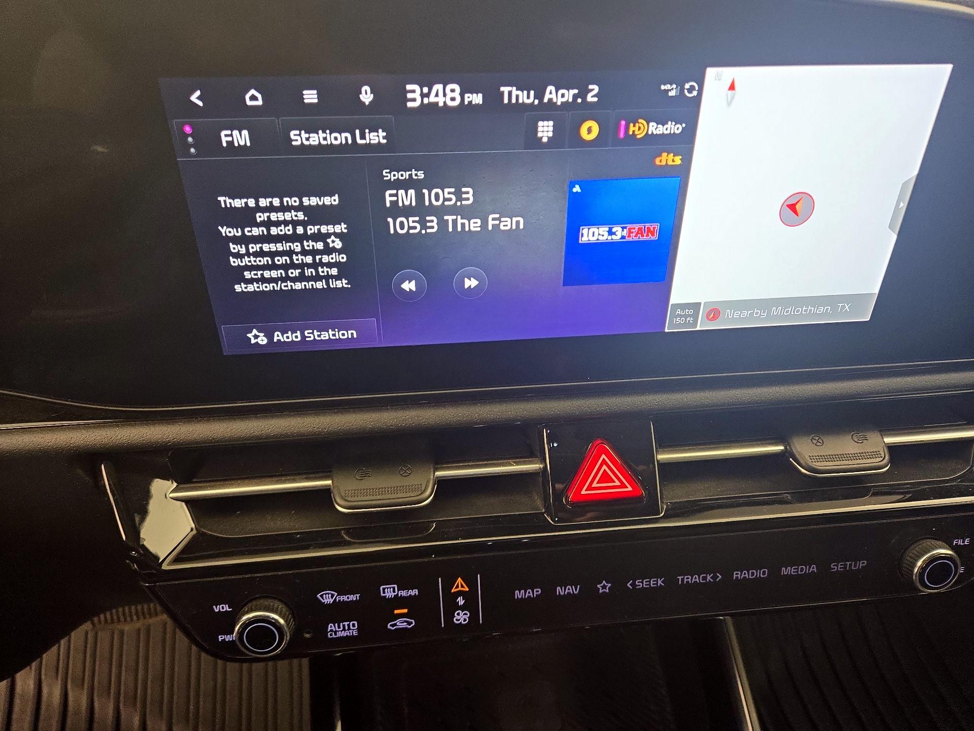 Thumbnail: 2023 Kia Niro - 16