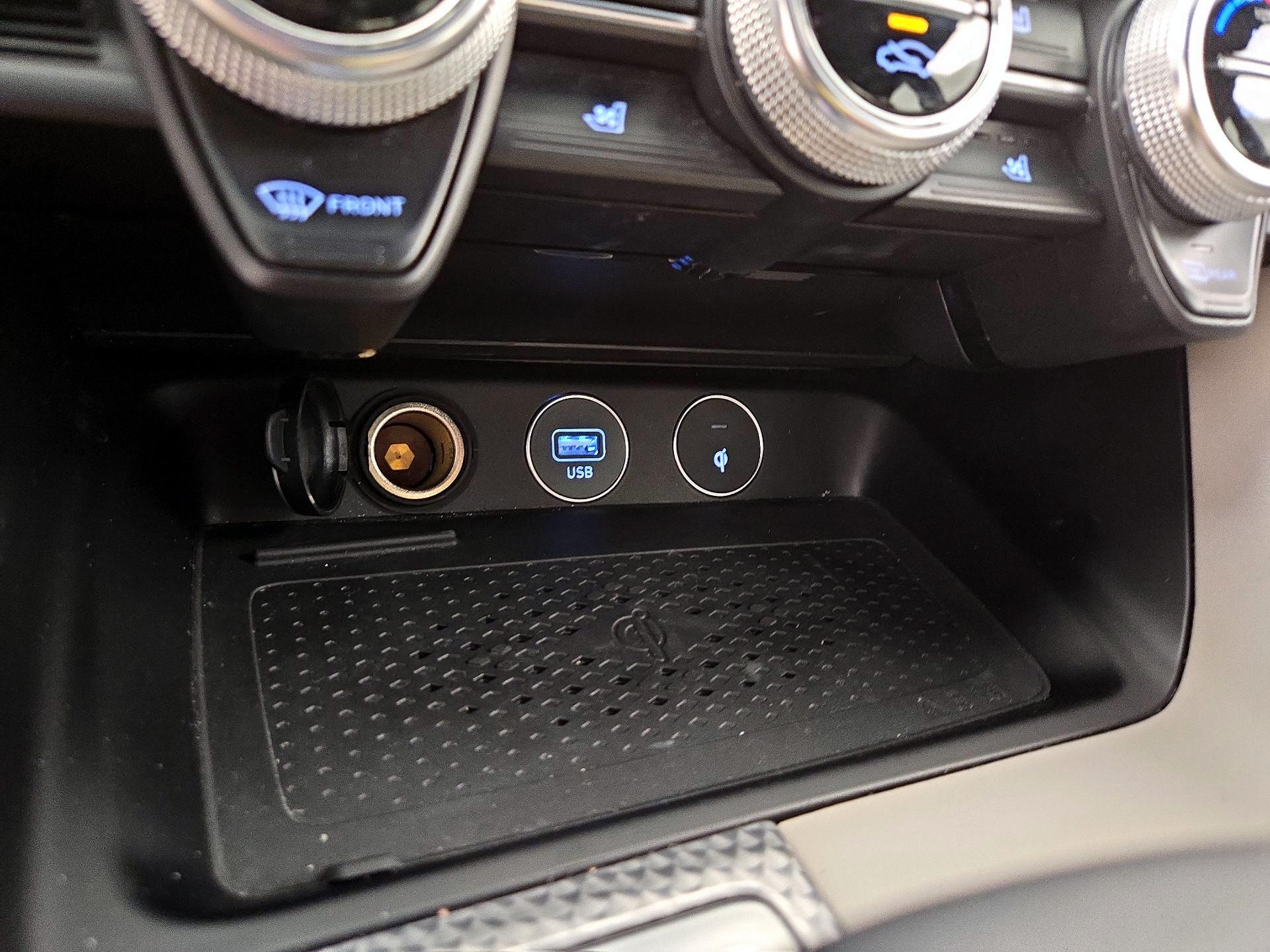 Thumbnail: 2023 Genesis G70 - 19