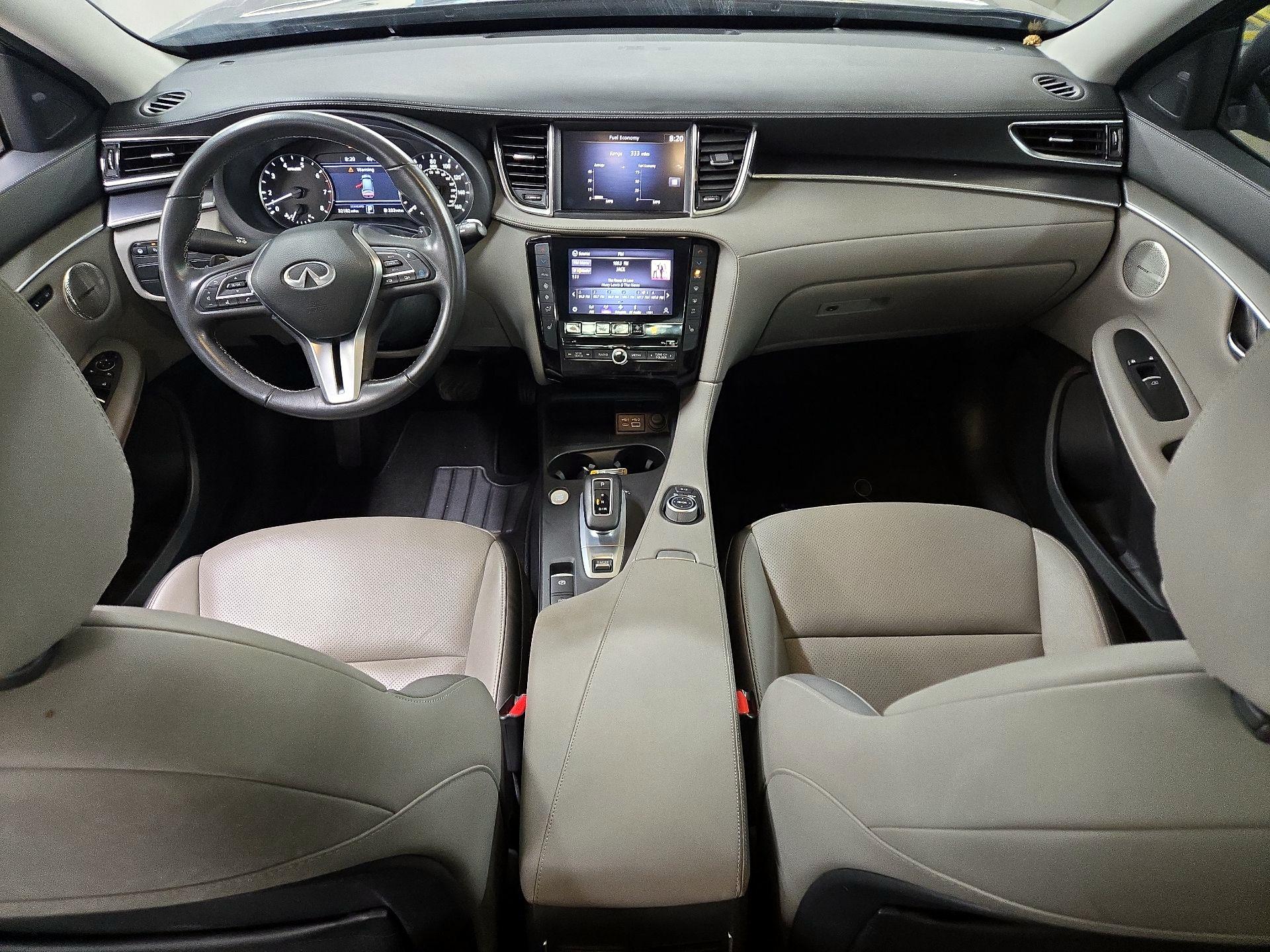 Thumbnail: 2023 INFINITI QX50 - 9