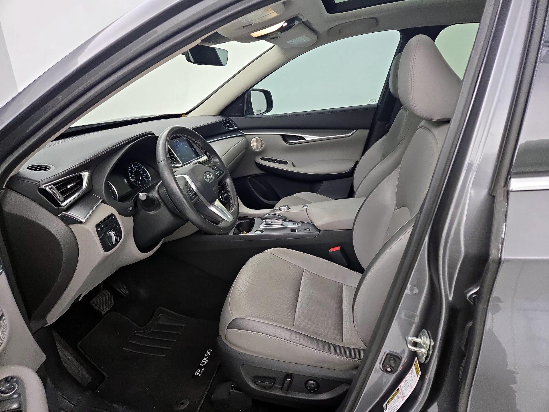 Thumbnail: 2023 INFINITI QX50 - 11