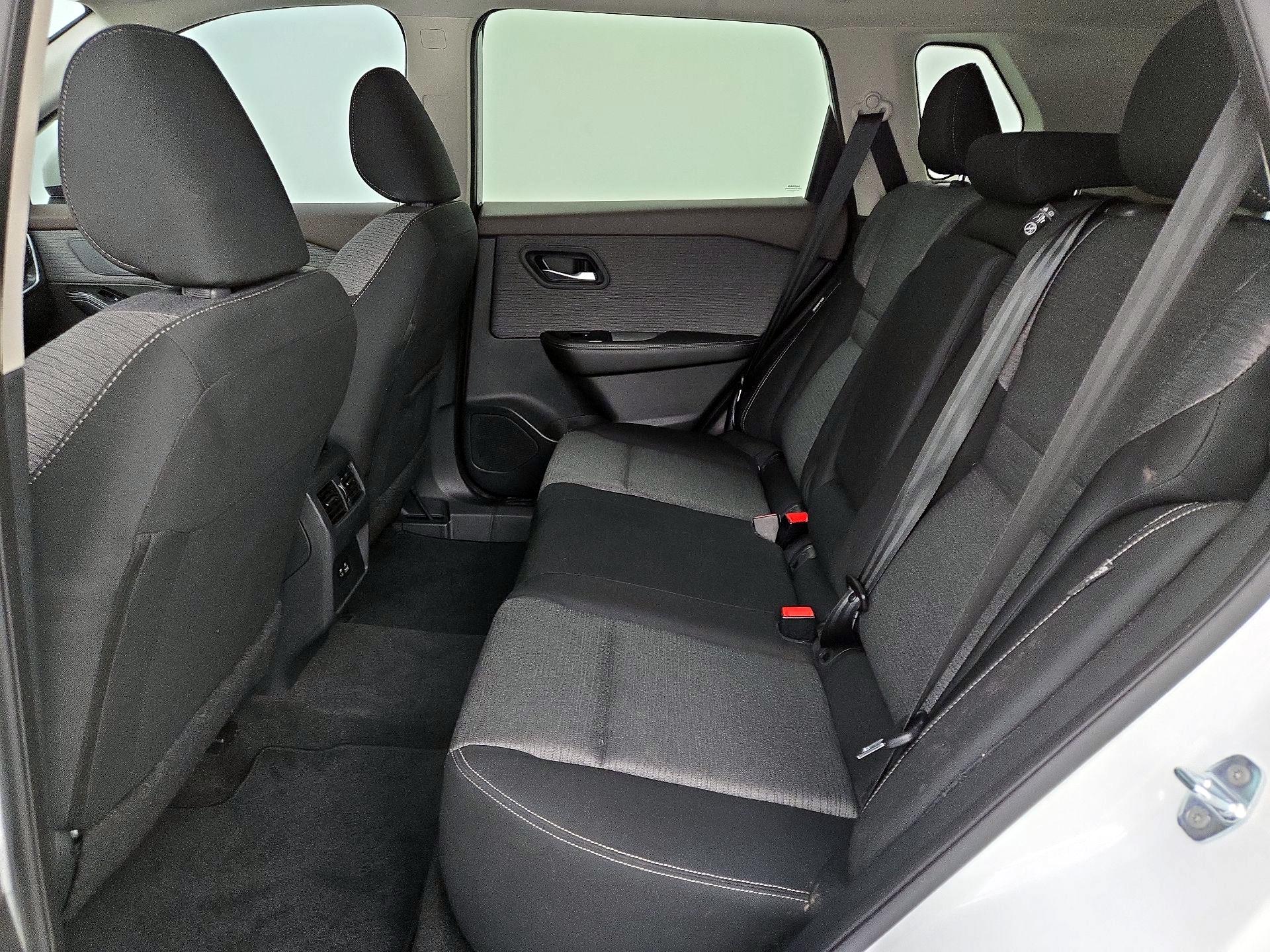 Thumbnail: 2023 Nissan Rogue - 18