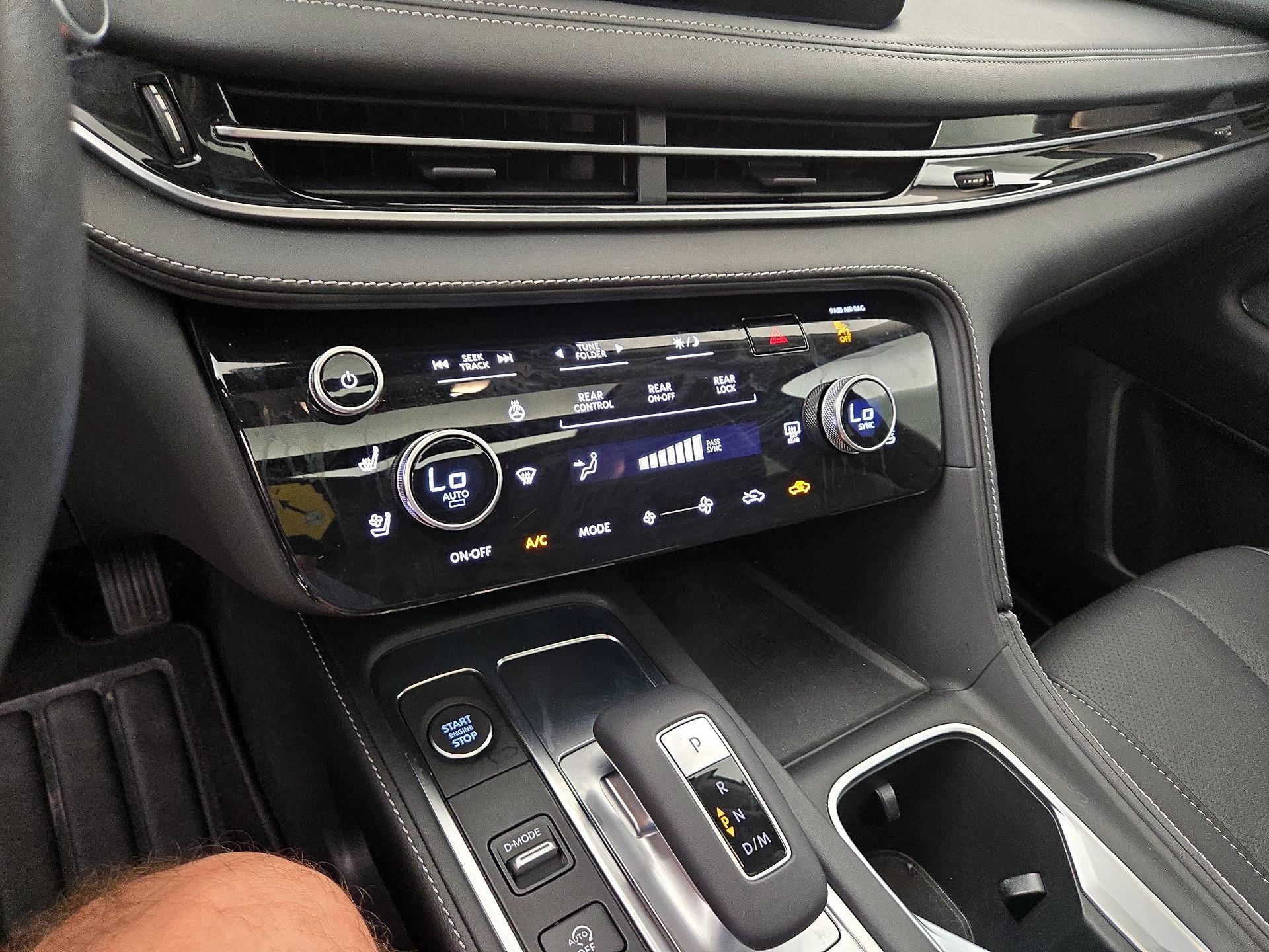 Thumbnail: 2023 INFINITI QX60 - 17