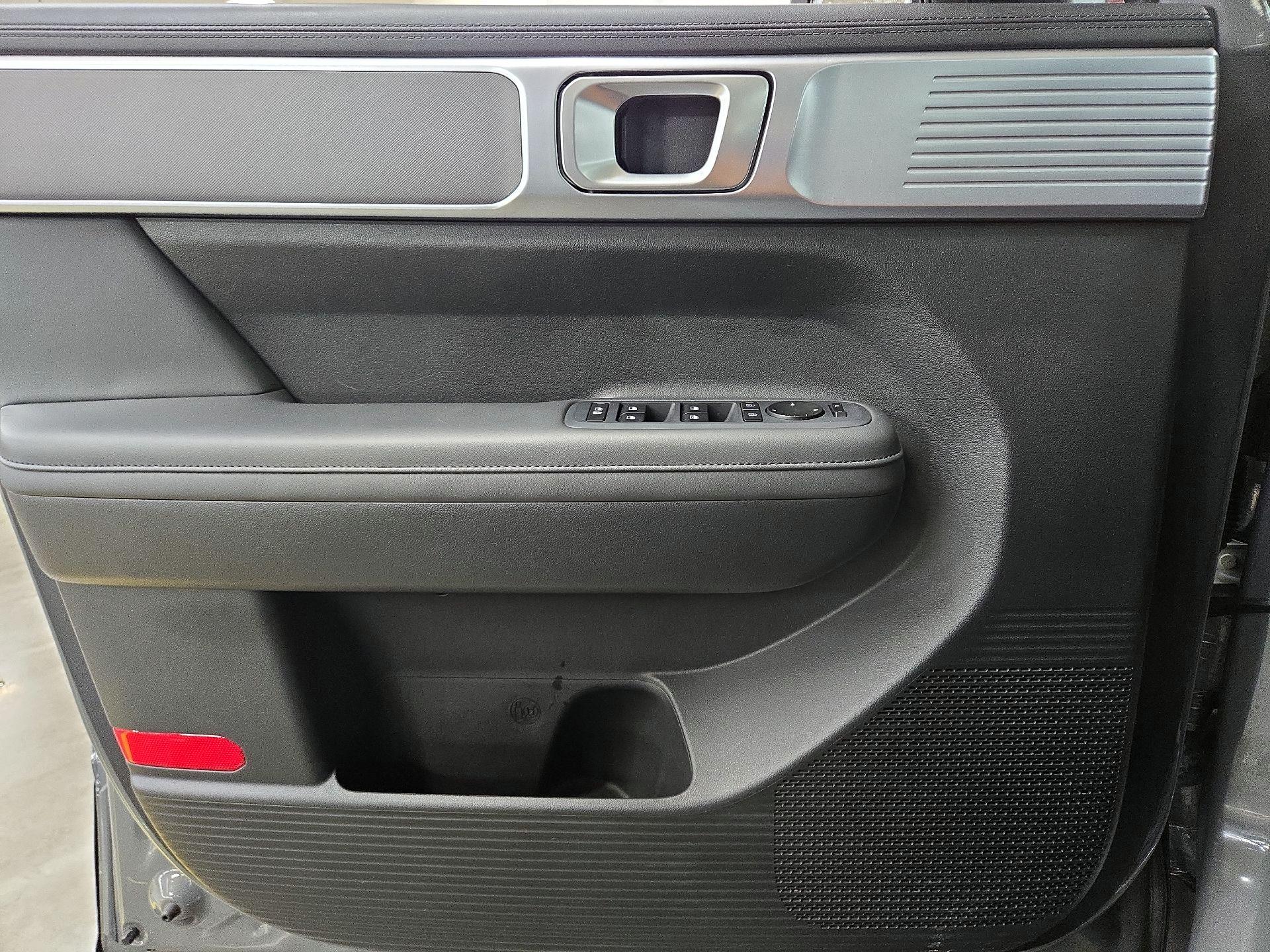 Thumbnail: 2024 Hyundai Santa Fe - 12