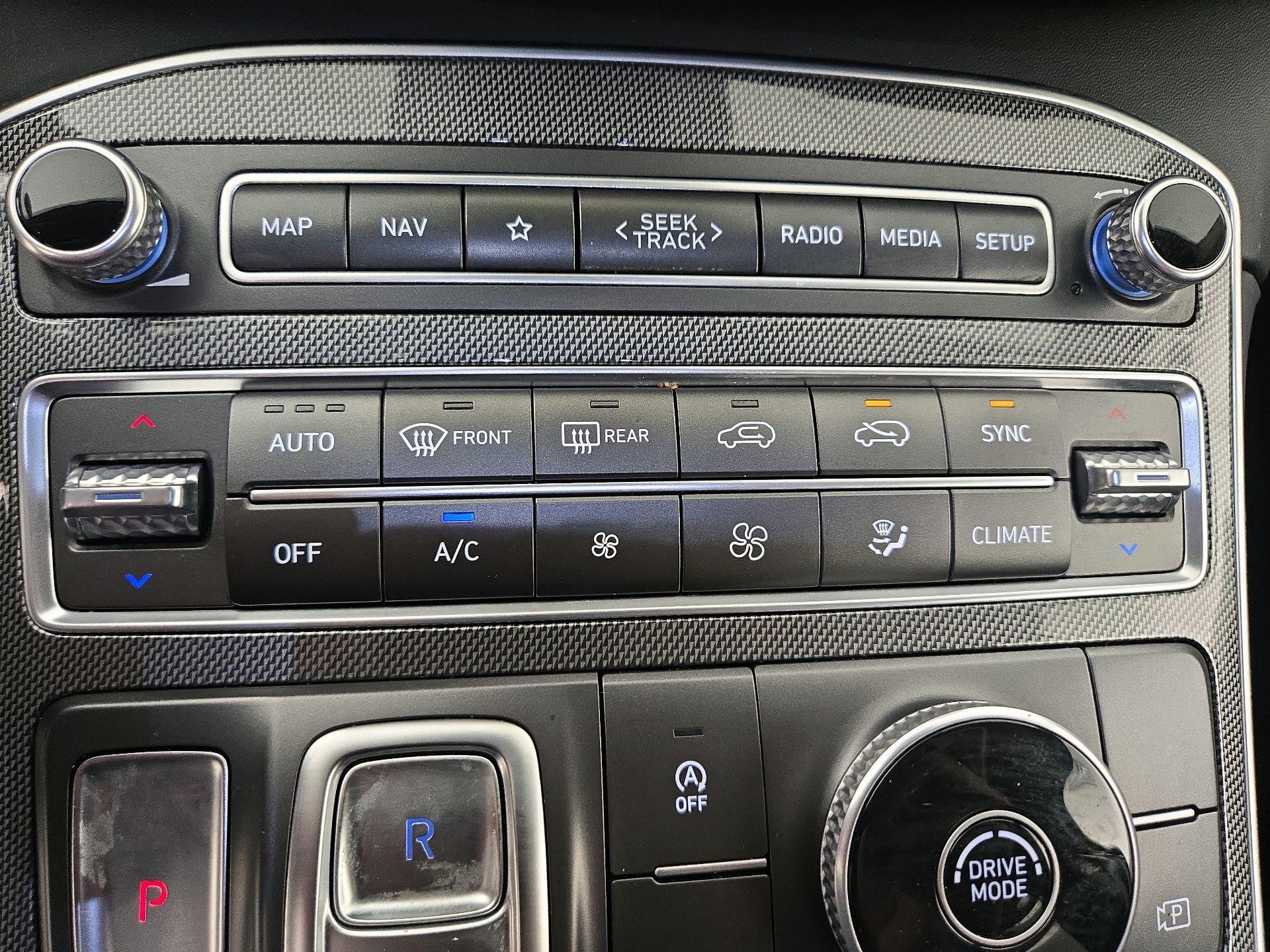 Thumbnail: 2023 Hyundai Santa Fe - 17