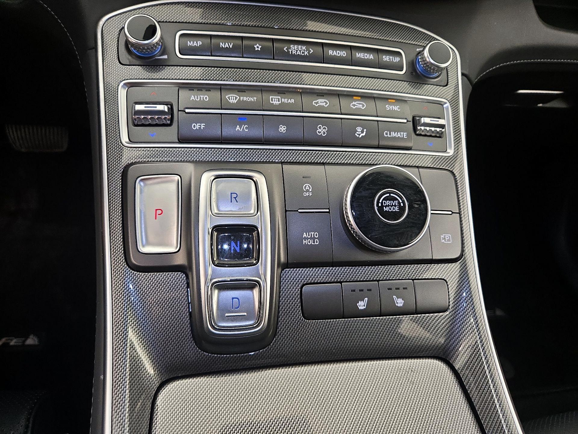 Thumbnail: 2023 Hyundai Santa Fe - 18