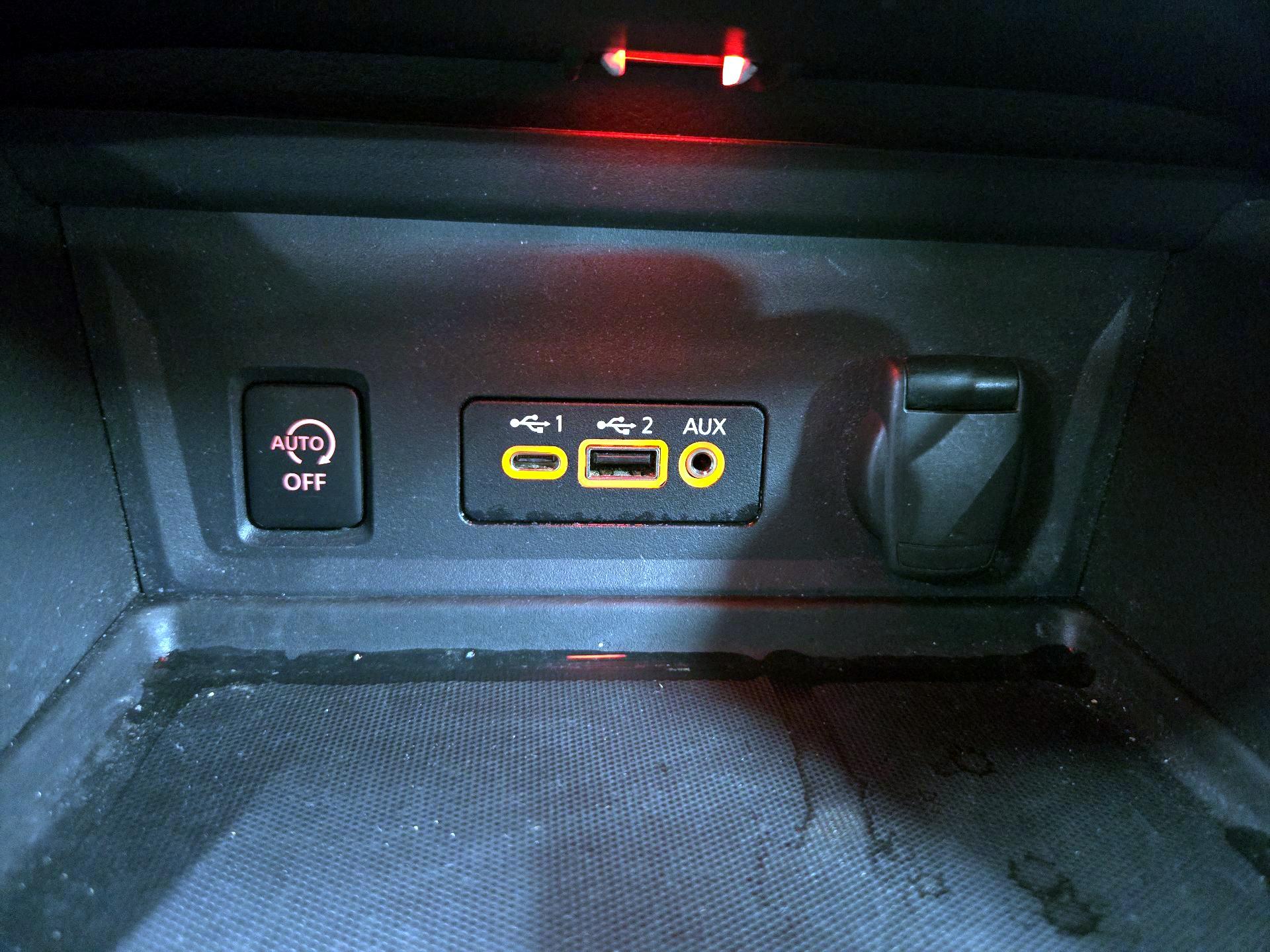 Thumbnail: 2024 Nissan Sentra - 18