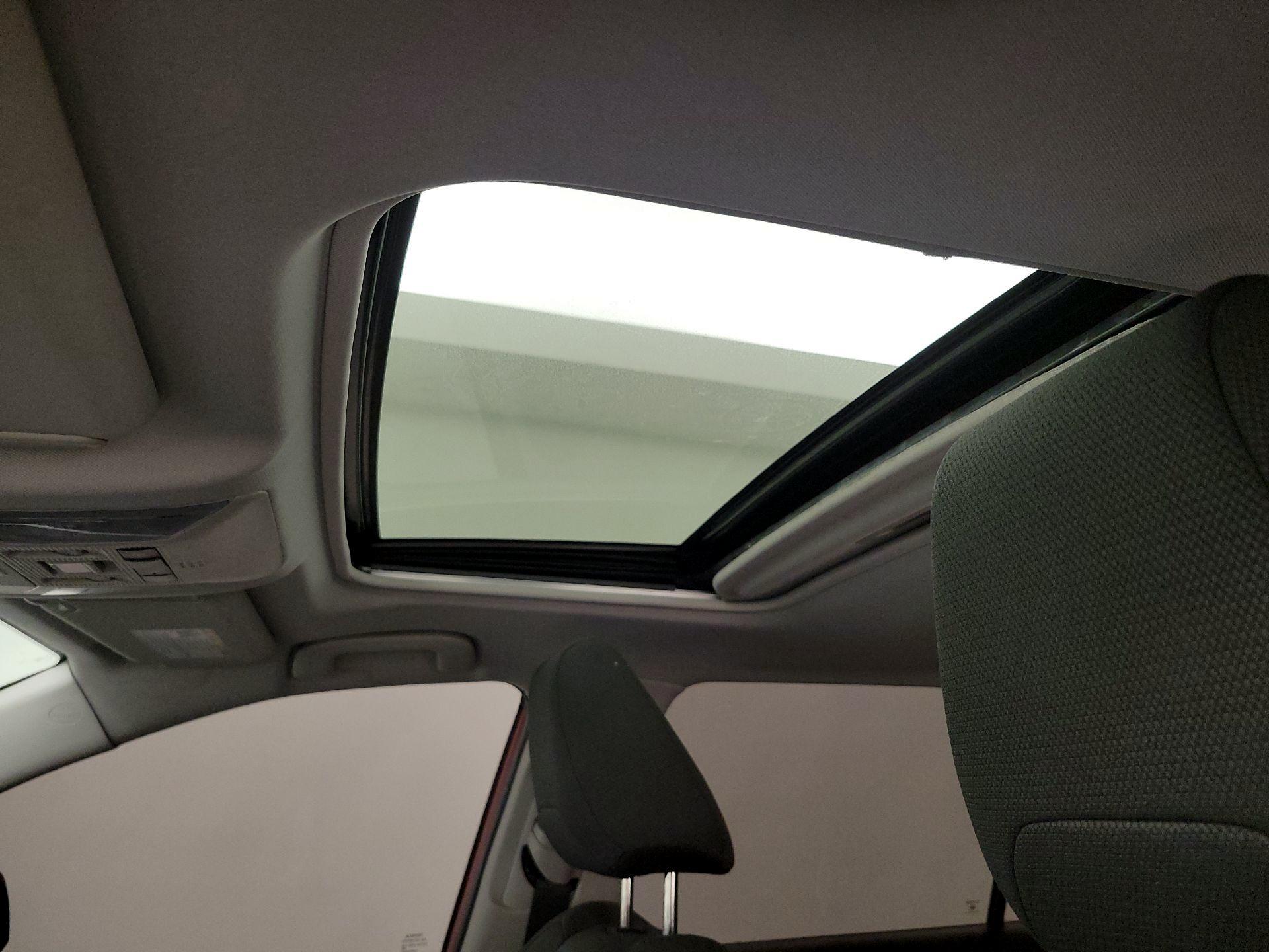 Thumbnail: 2020 Toyota RAV4 - 19