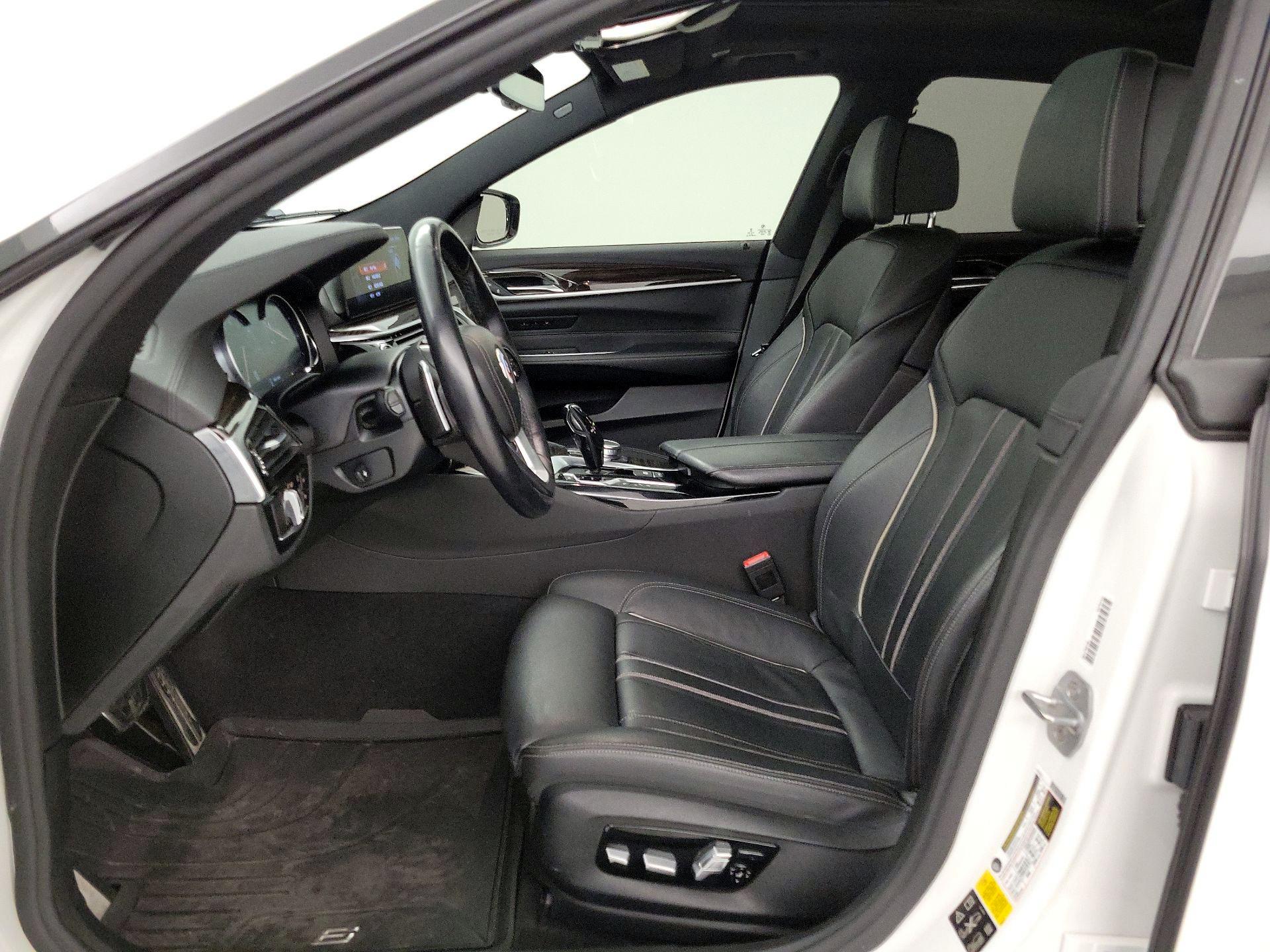 Thumbnail: 2021 BMW X1 - 11