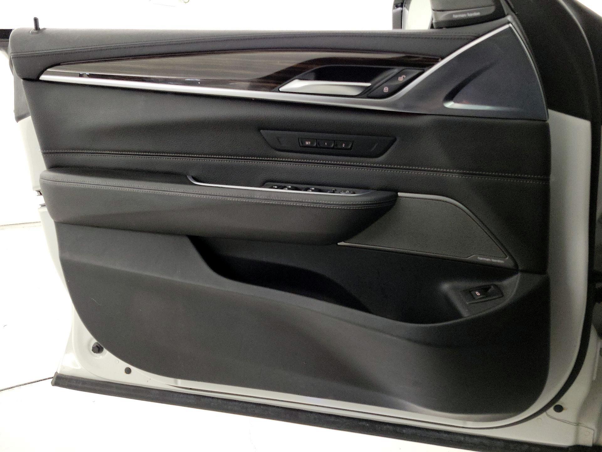 Thumbnail: 2021 BMW X1 - 12