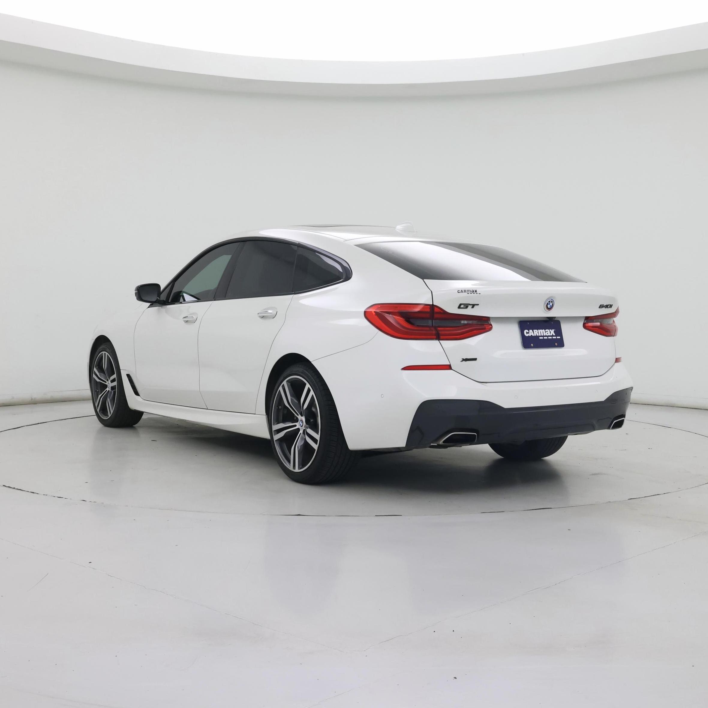 Thumbnail: 2021 BMW X1 - 2