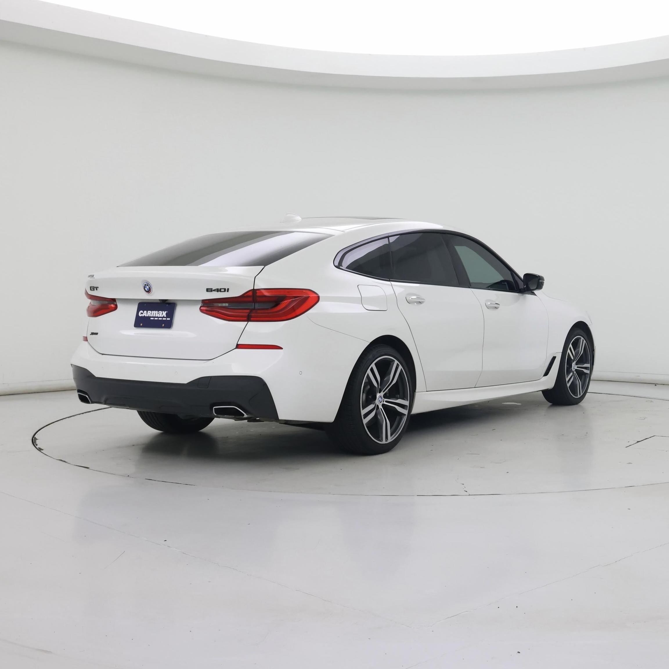 Thumbnail: 2021 BMW X1 - 8