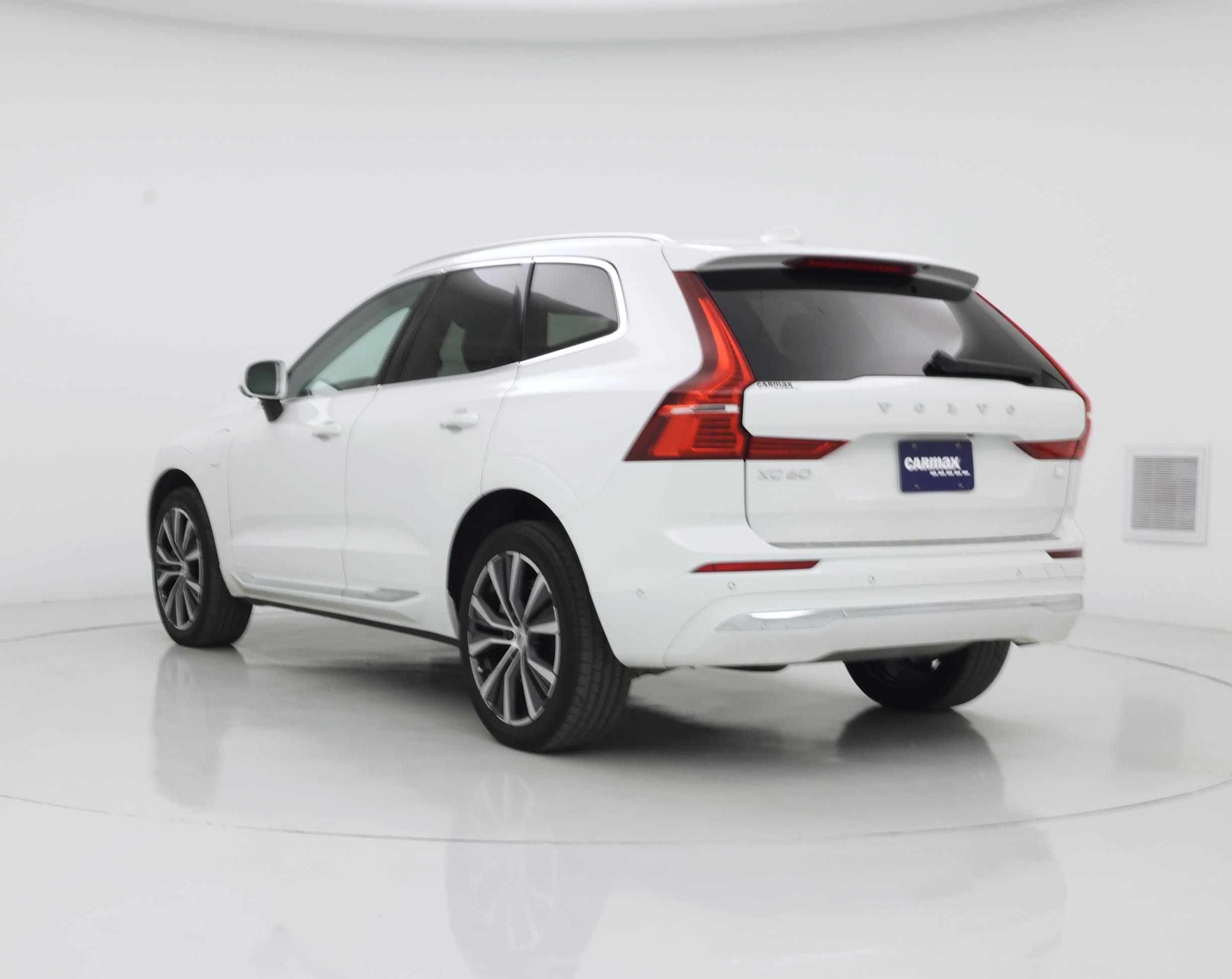 Thumbnail: 2022 Volvo XC60 - 2