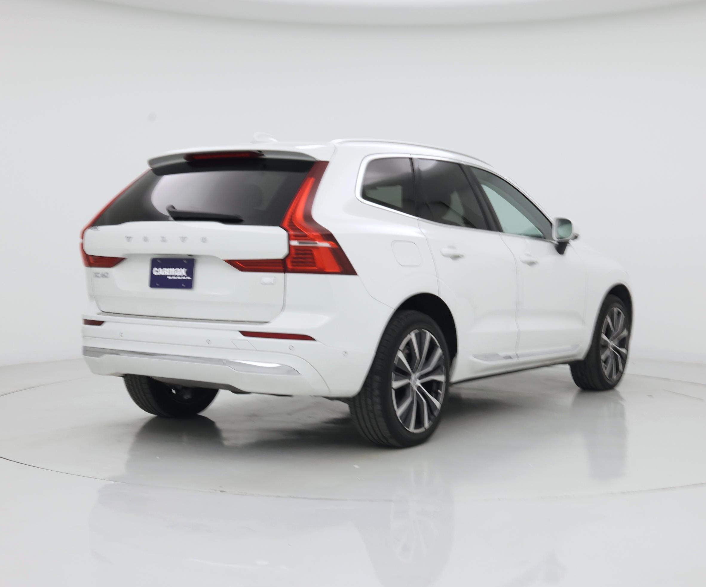 Thumbnail: 2022 Volvo XC60 - 8