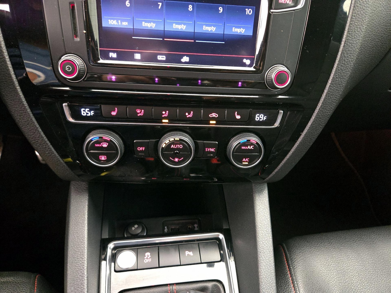 2016 Volkswagen Jetta GLI SE - Photo 16